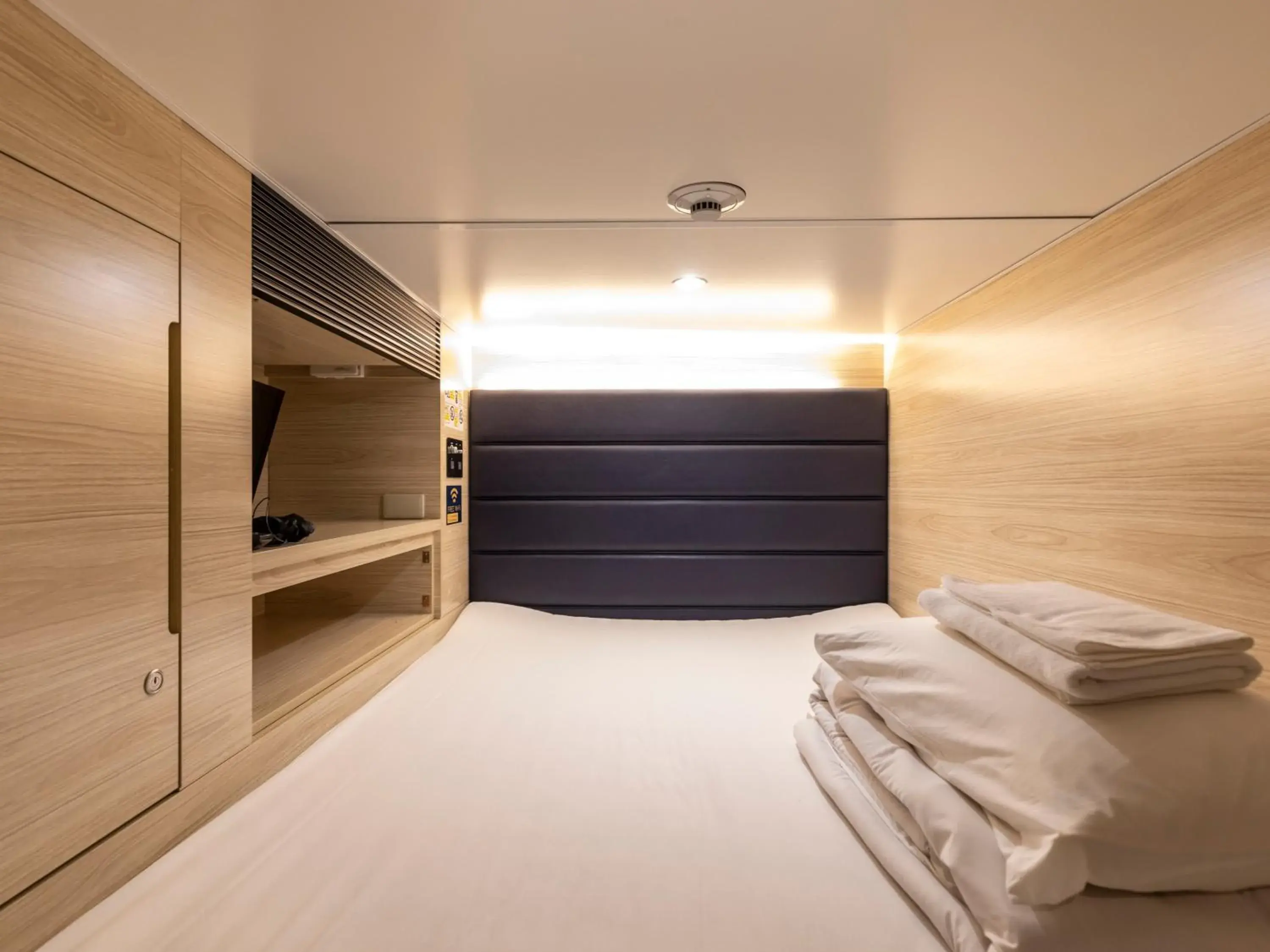 Superior Capsule Room for Male - single occupancy in Tabist CapsuleHotel APODS Himeji Station Superior Capsule Room for Male - single occupancy in Tabist CapsuleHotel APODS Himeji Station