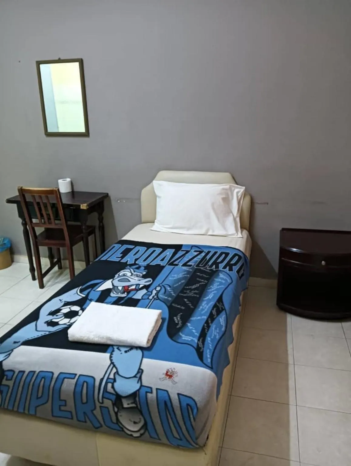 Bedroom, Bed in Kota Lodge Guest House