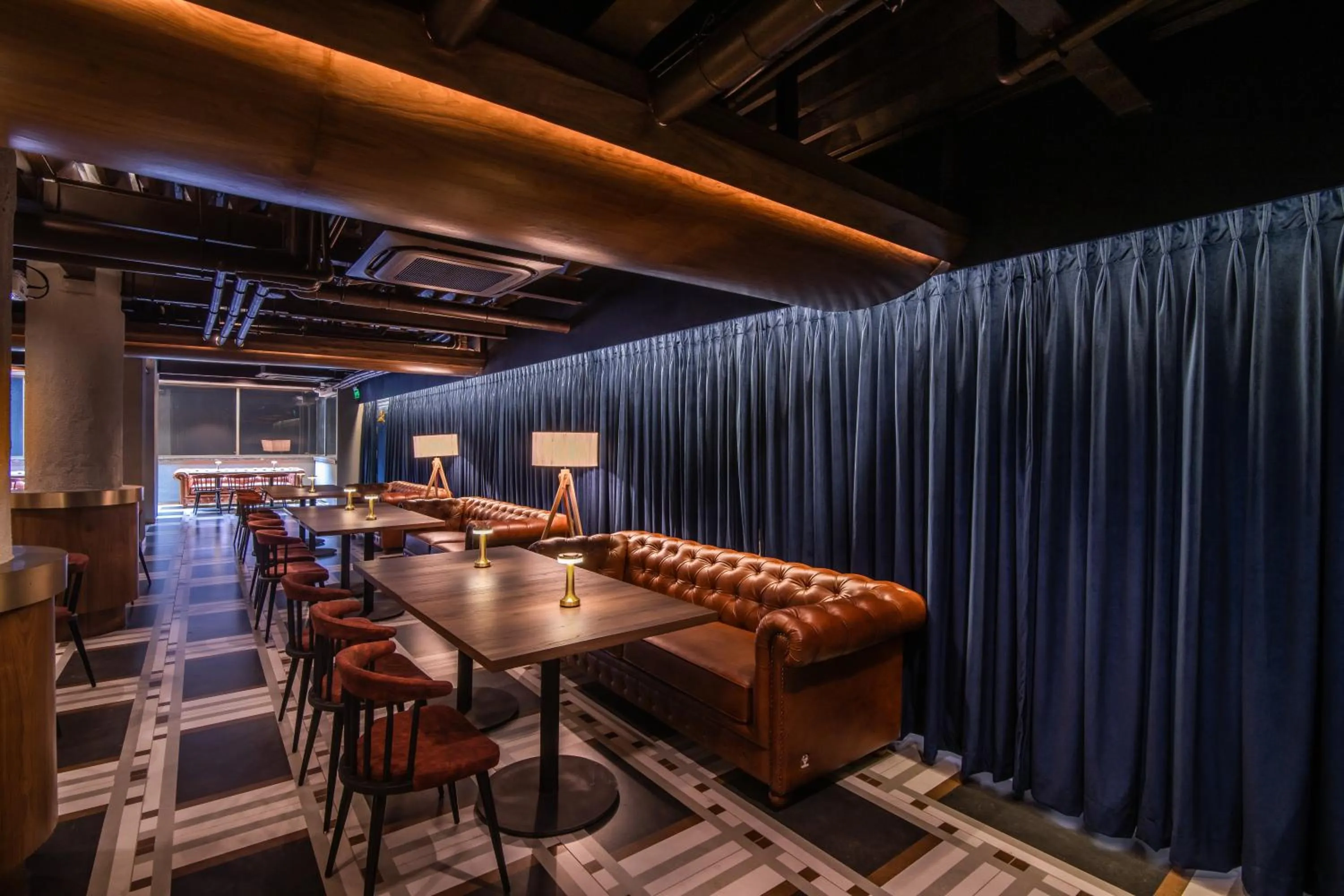 Lounge or bar in 37th Crescent Hotel Bengaluru