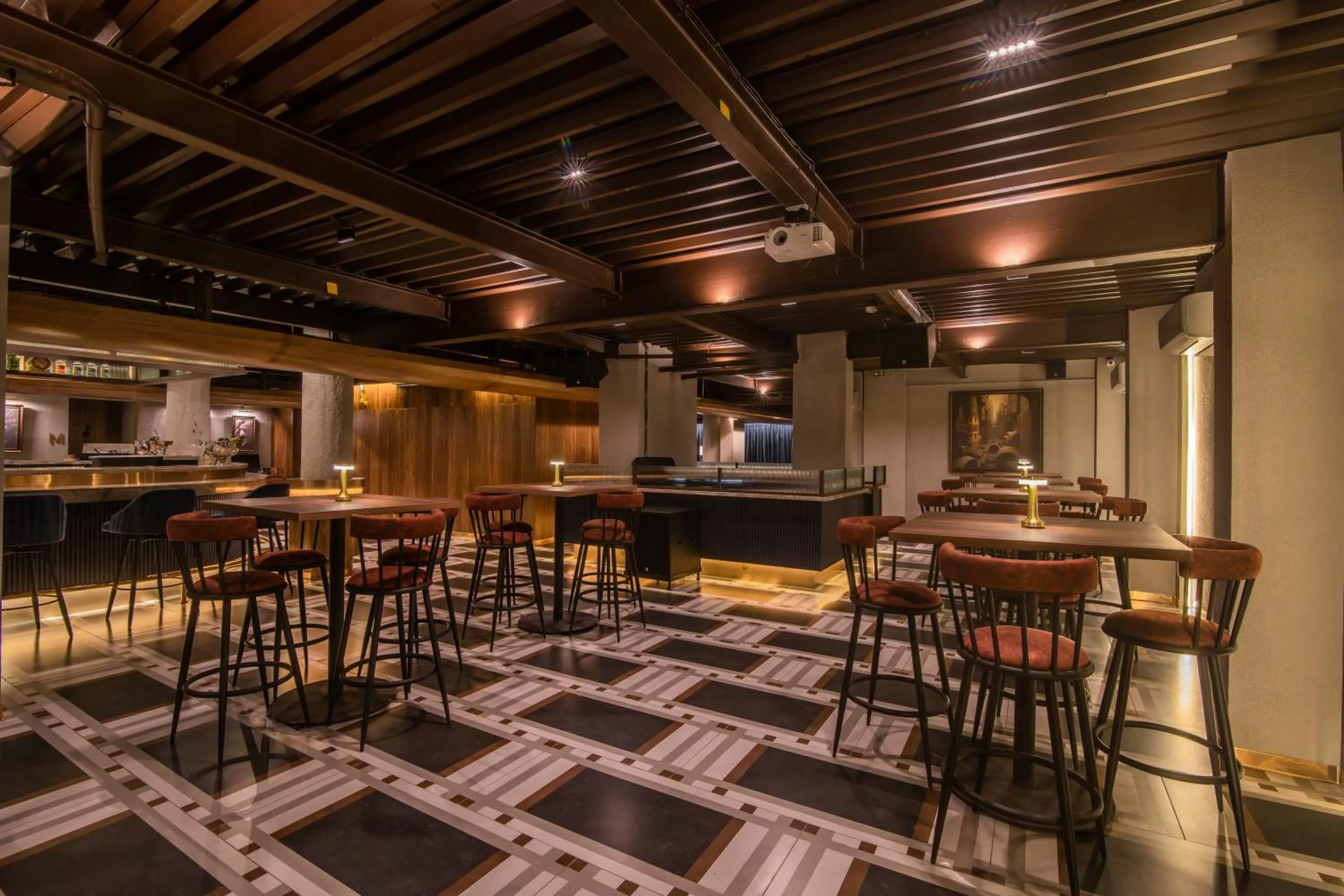 Lounge or bar in 37th Crescent Hotel Bengaluru