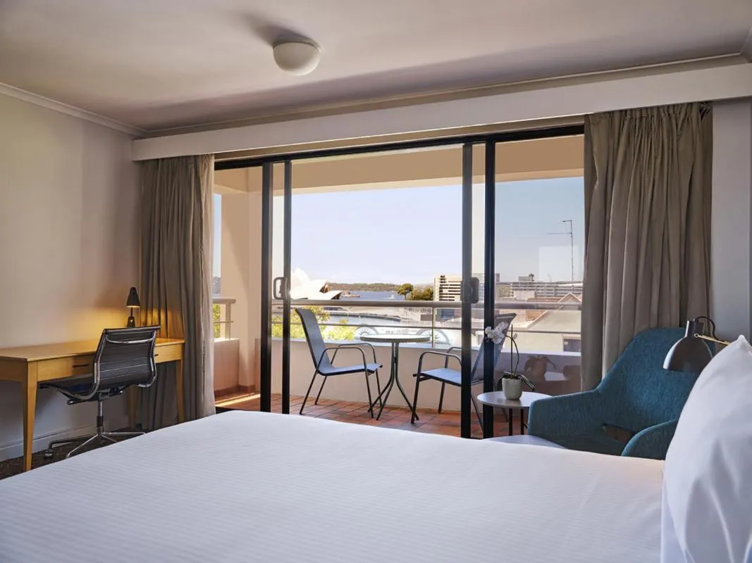 Bed in Rendezvous Hotel Sydney The Rocks