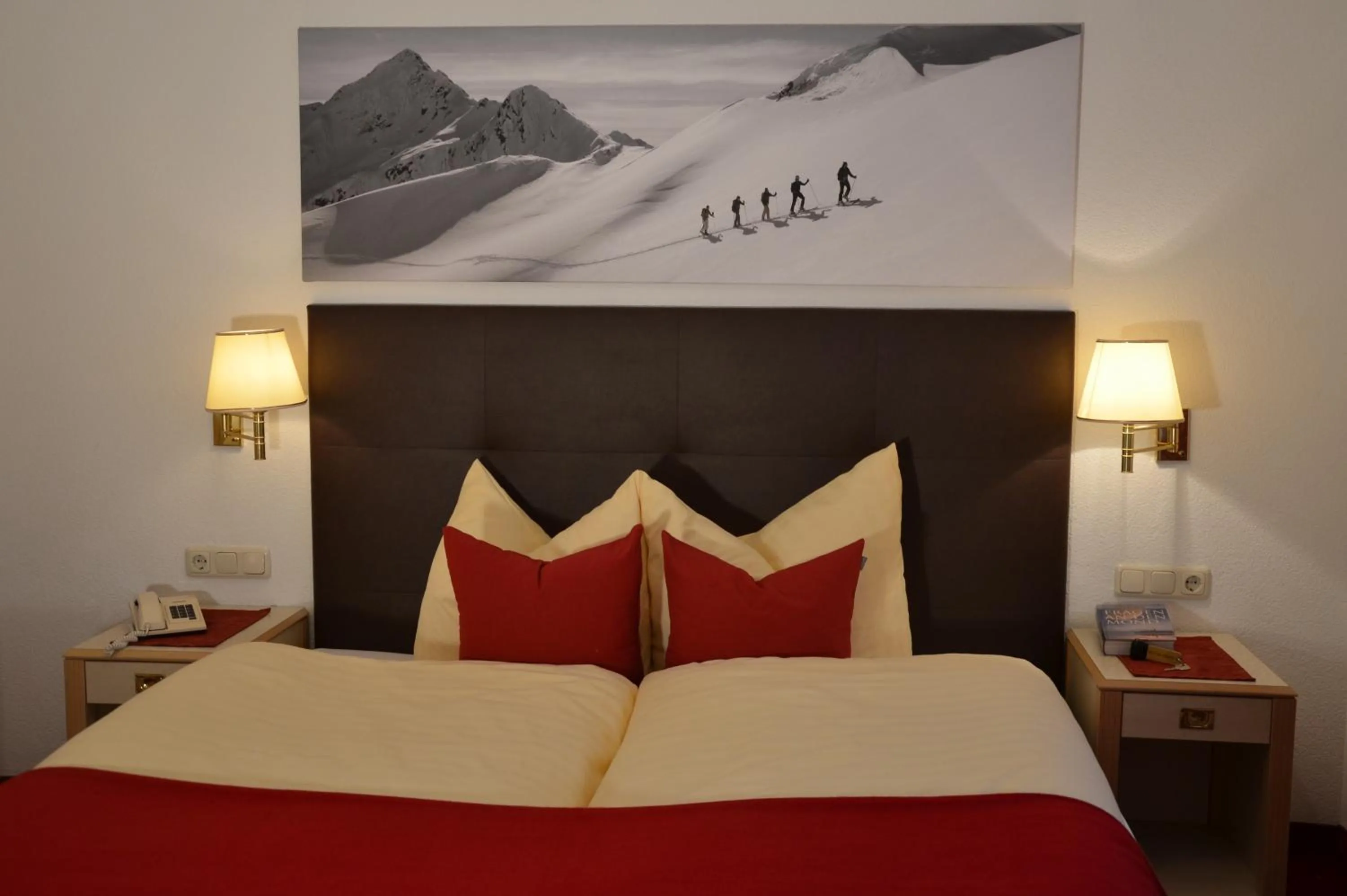 Decorative detail, Bed in Hotel Pettneuerhof