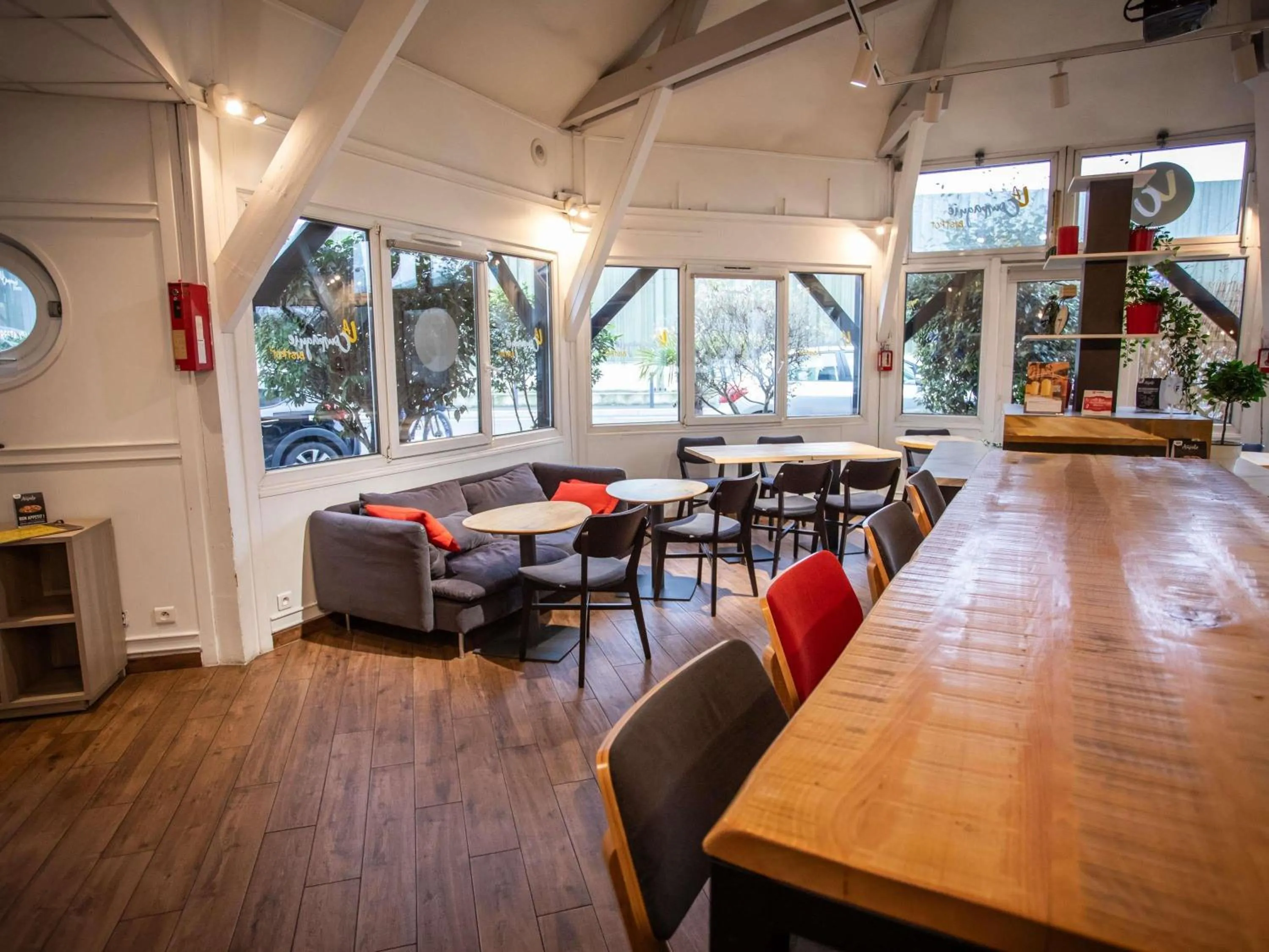 Restaurant/places to eat in ibis Nogent Sur Marne RÉNOVÉ EN 2025