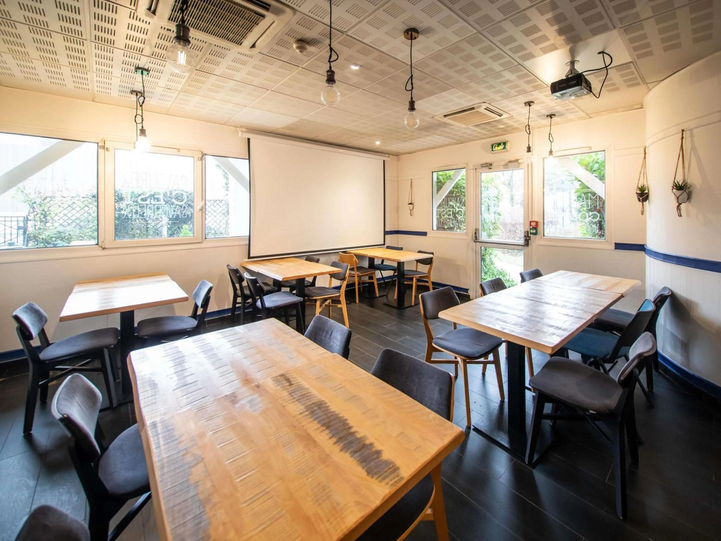 Meeting/conference room in ibis Nogent Sur Marne RÉNOVÉ EN 2025