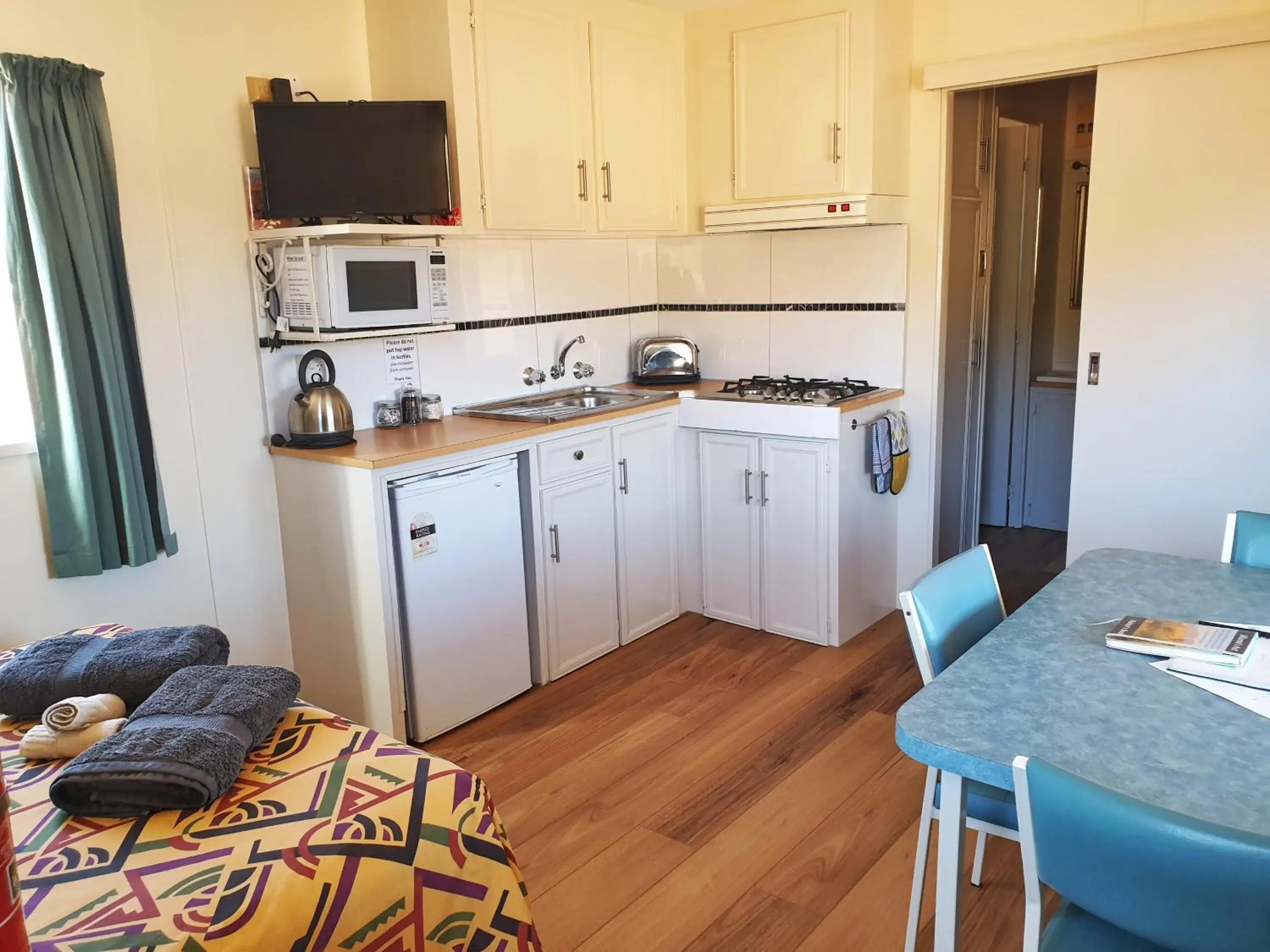 Family Cabin- Pet Friendly in Skytrek Willow Springs Station Family Cabin- Pet Friendly in Skytrek Willow Springs Station