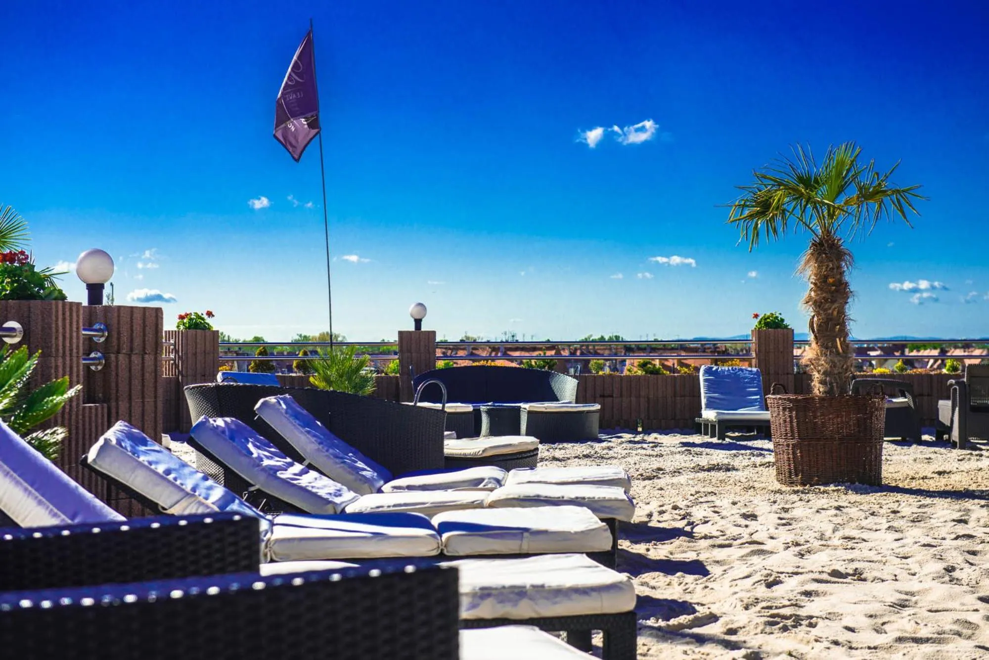 Day in SkyHotelGwarna