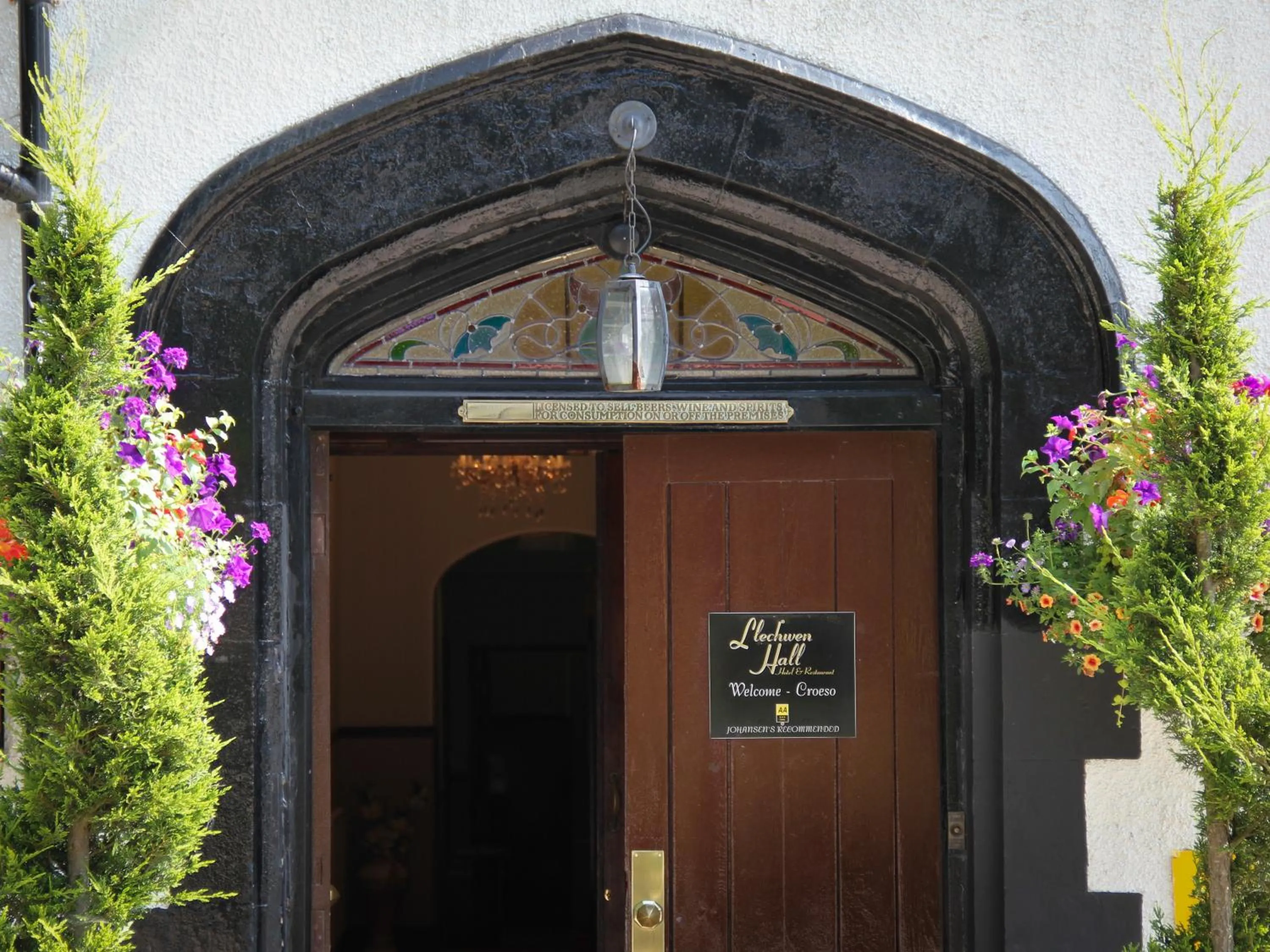 Facade/entrance in Llechwen Hall