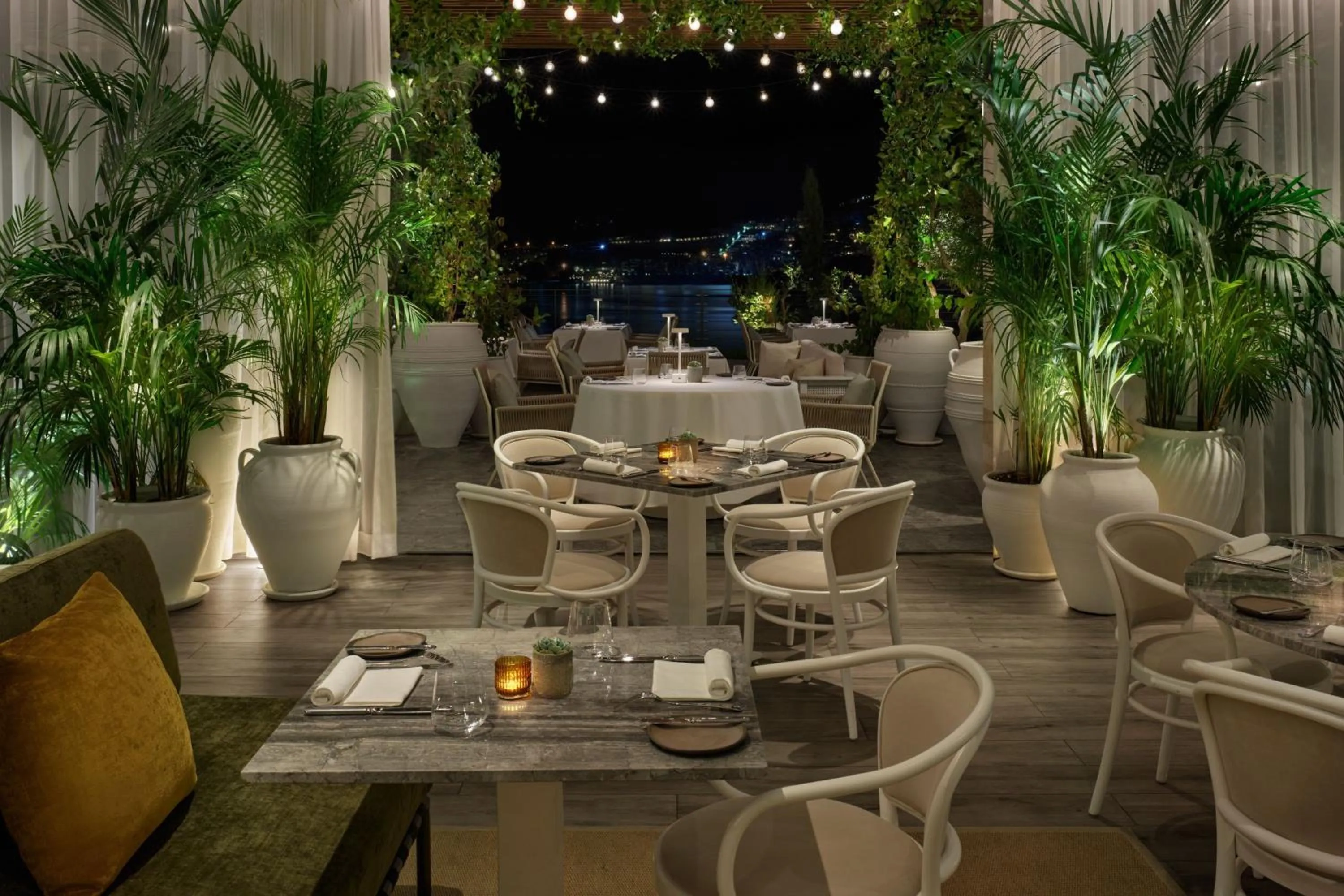 Kitchen or kitchenette in The Bodrum EDITION