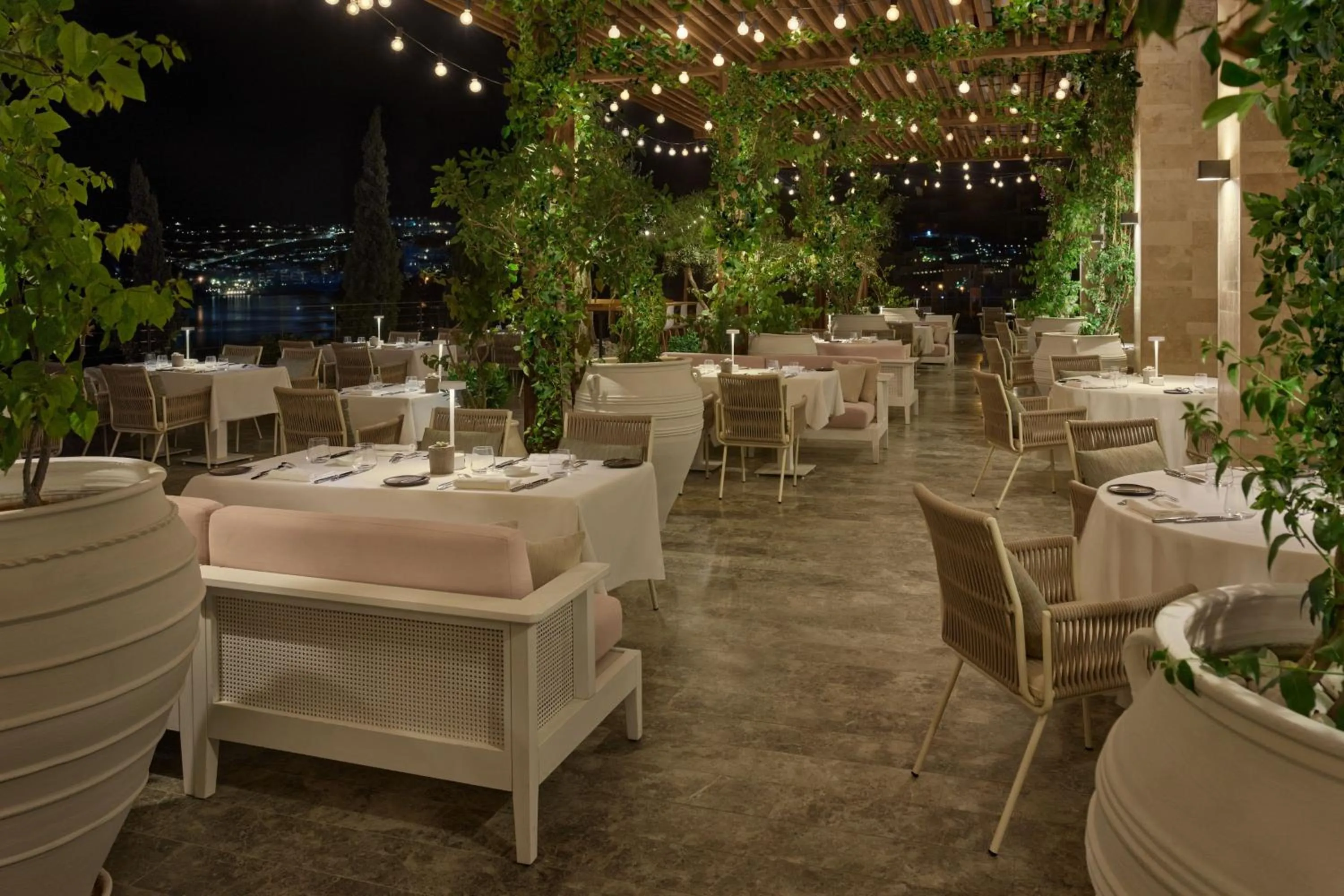 Kitchen or kitchenette in The Bodrum EDITION