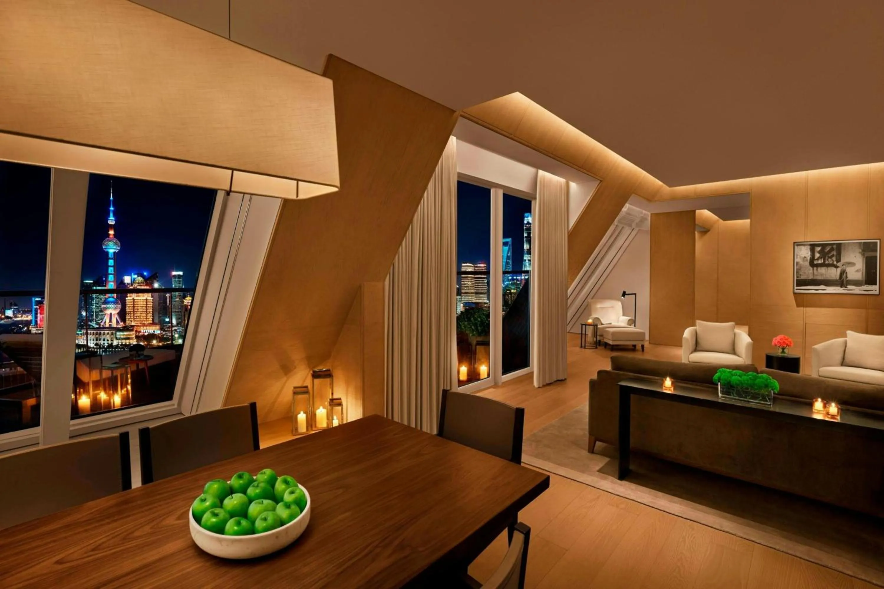 Photo of the whole room in The Shanghai EDITION