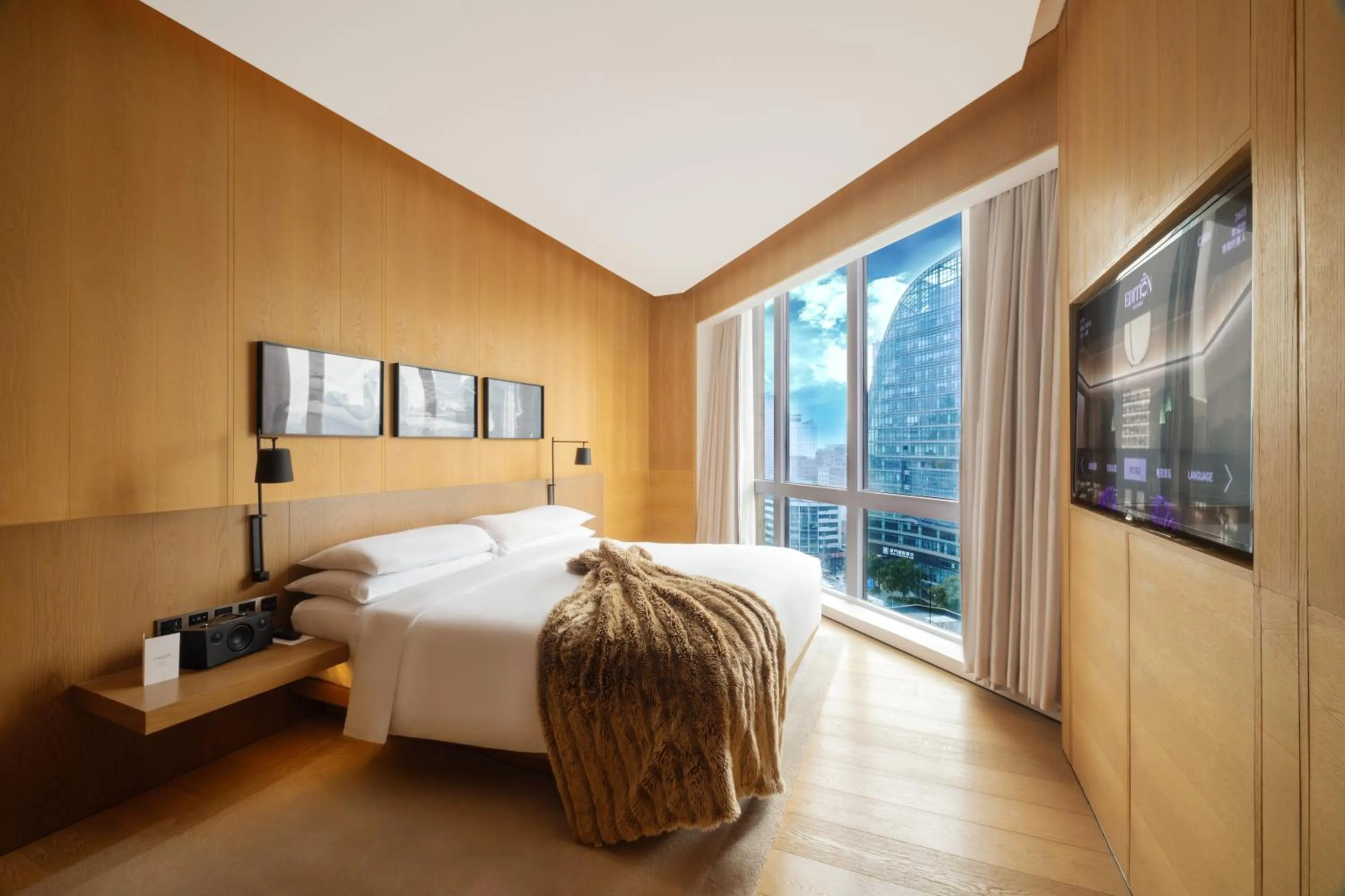 Bedroom, Bed in The Shanghai EDITION