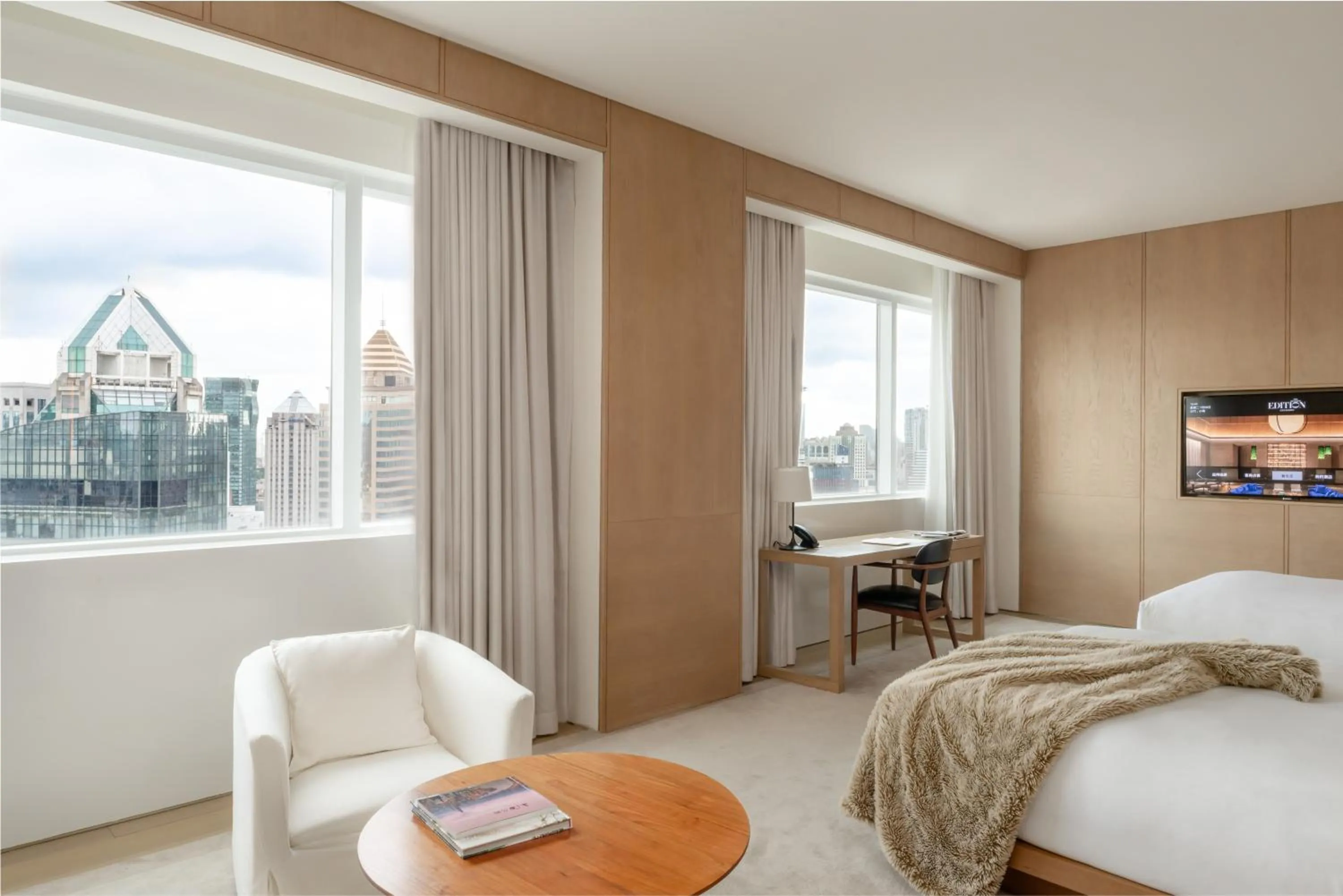 Bedroom, Bed in The Shanghai EDITION