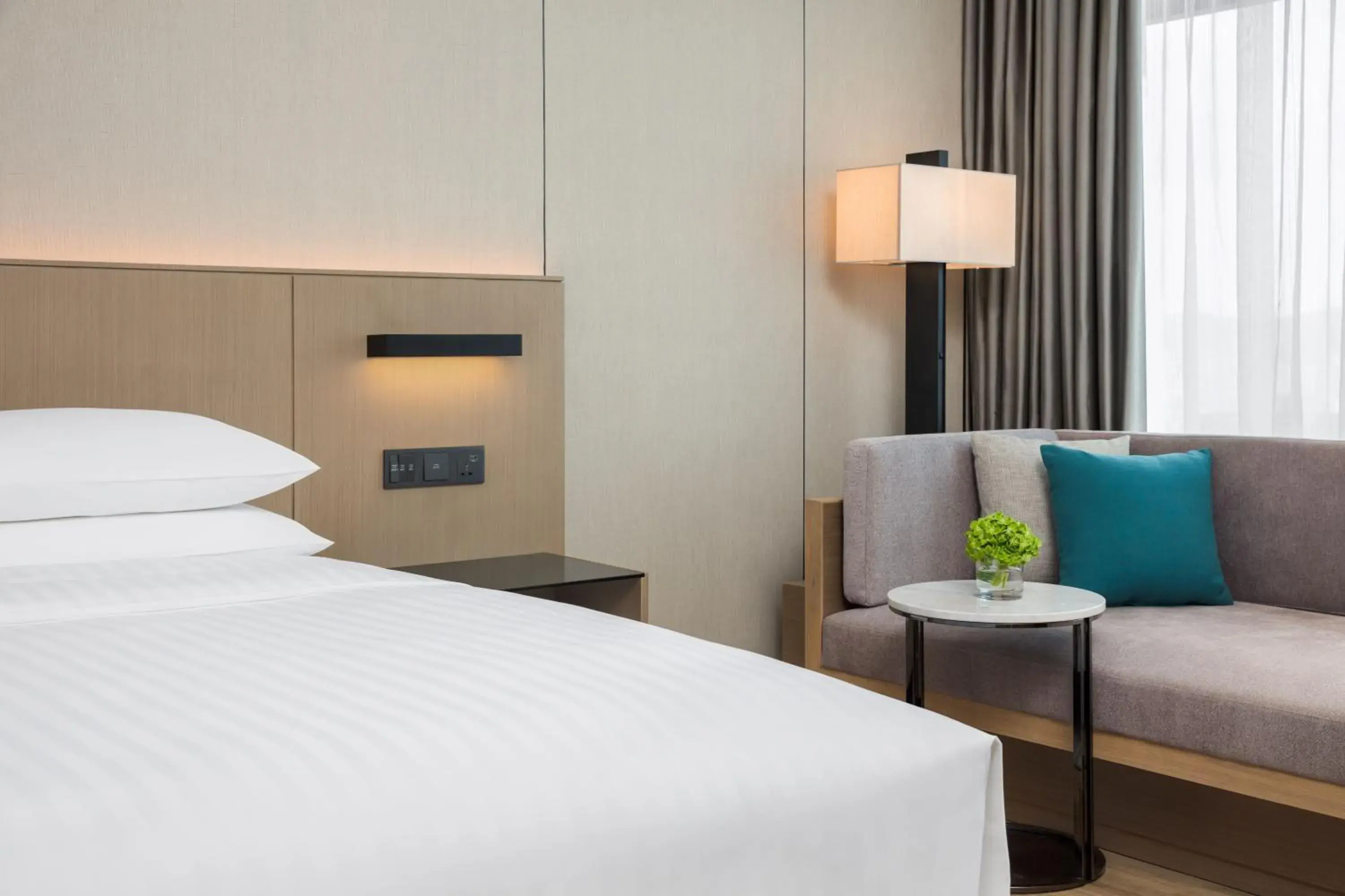 Executive Deluxe Double Room with Two Double Beds - Executive Lounge Access in Courtyard by Marriott Shenzhen Bao'an Executive Deluxe Double Room with Two Double Beds - Executive Lounge Access in Courtyard by Marriott Shenzhen Bao'an