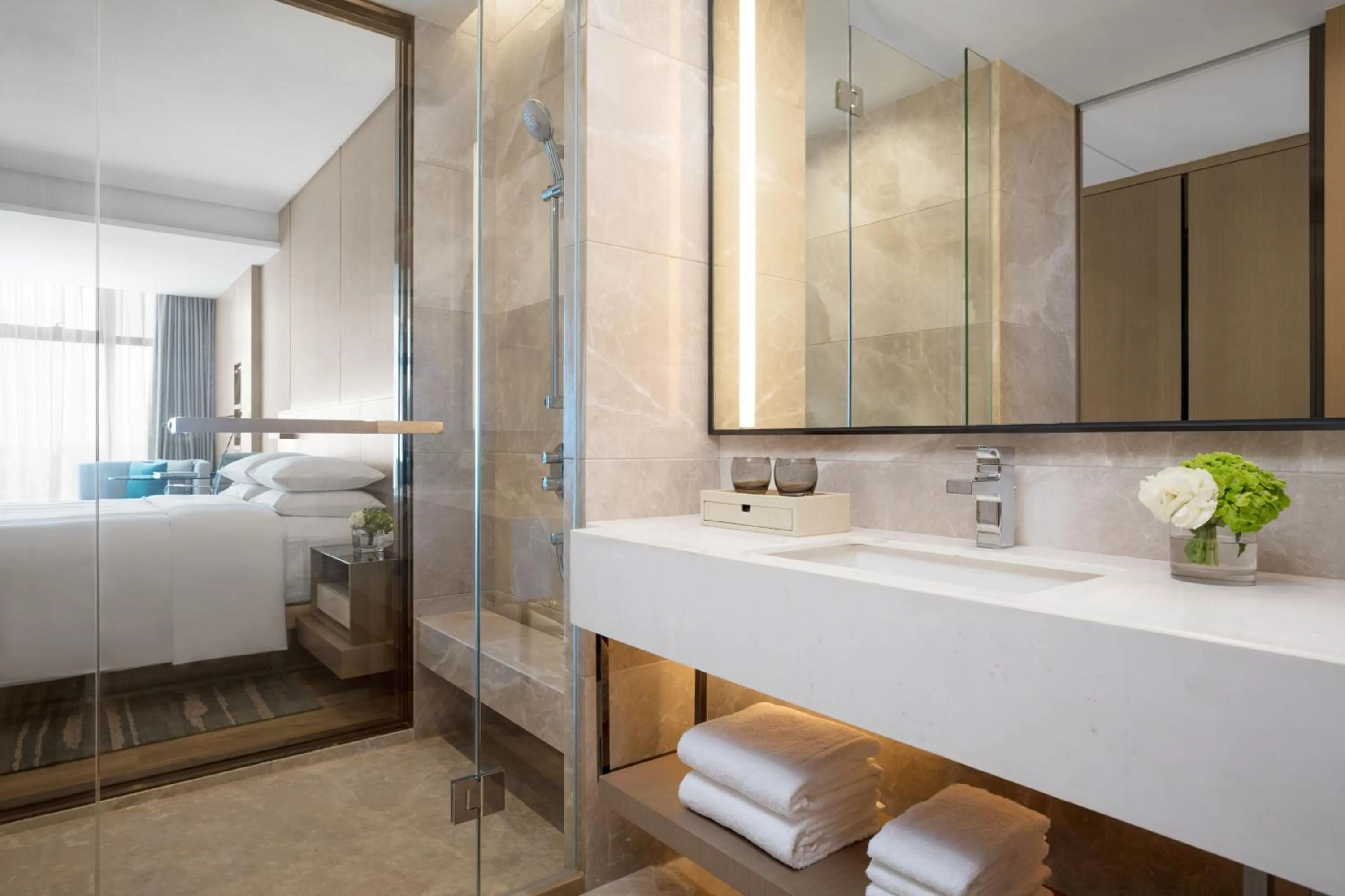 Bathroom, Bed in Courtyard by Marriott Shenzhen Bao'an