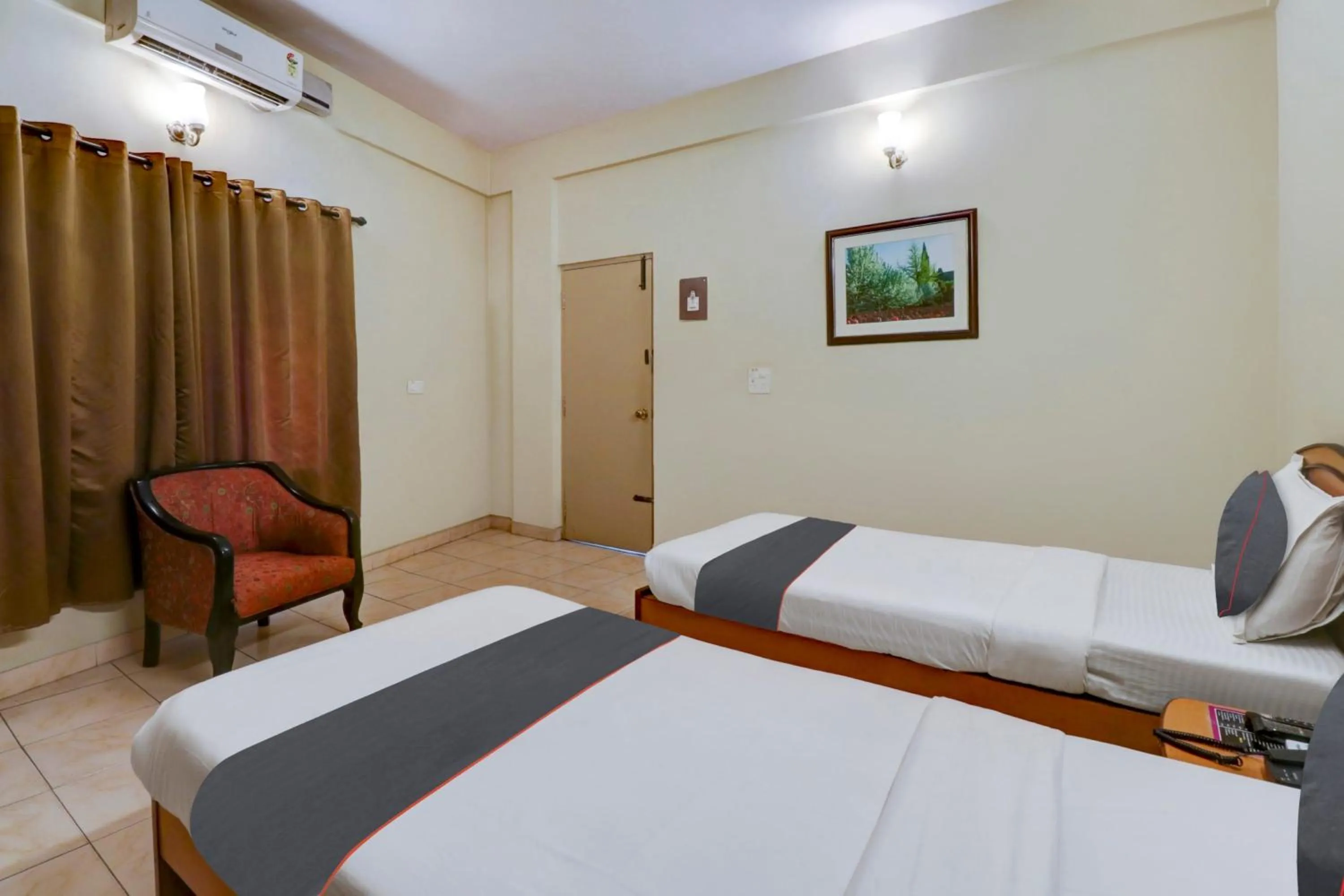 Bedroom, Bed in SUPER COLLECTION O GREEN VIEW HOMES Near Nexus