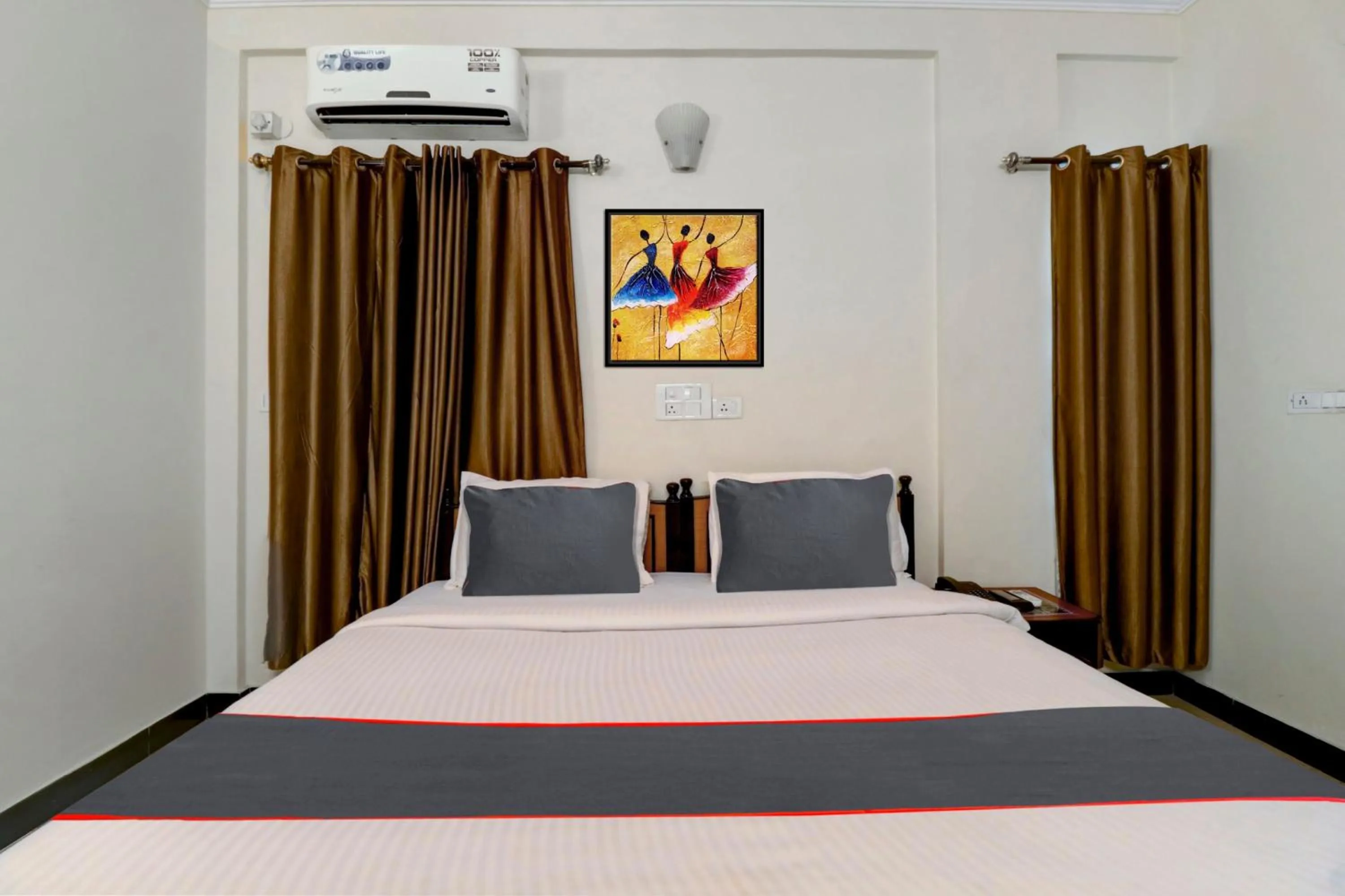 Bedroom, Bed in SUPER COLLECTION O GREEN VIEW HOMES Near Nexus