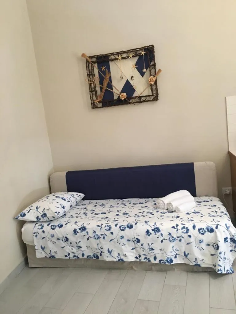 Bed in Da zio Totò