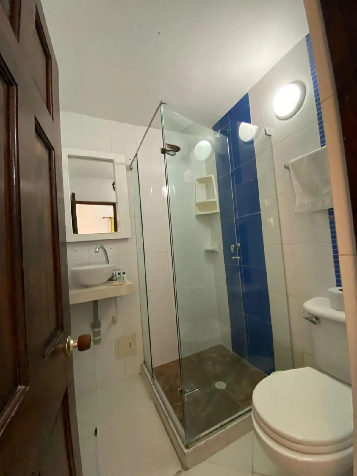 Bathroom in Patio de Getsemani