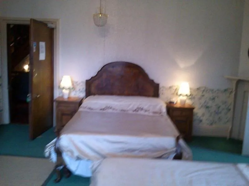 Bed in Oakfield Lodge Guest House Stockport