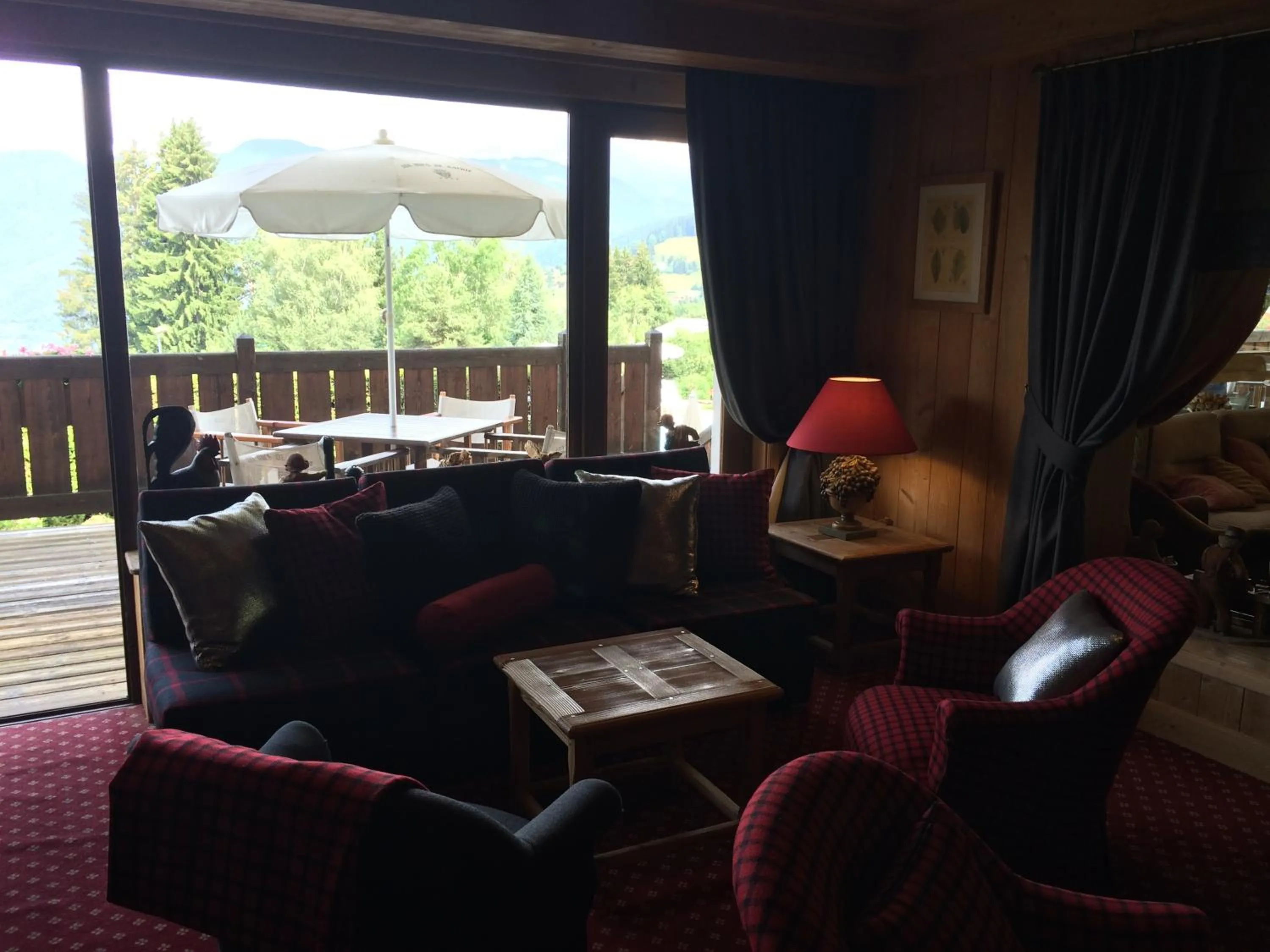 Lounge or bar in Aux Ducs de Savoie
