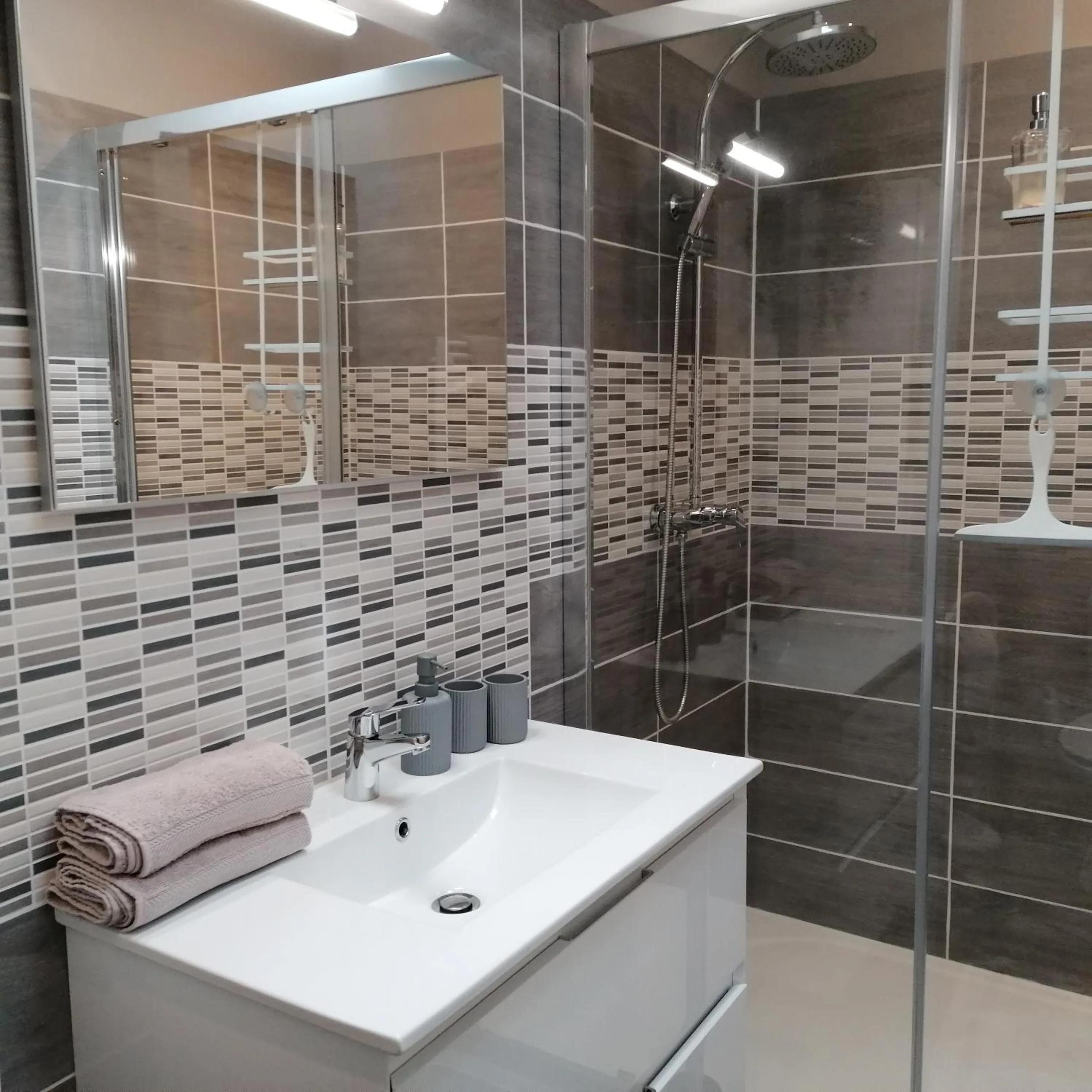 Shower in Le Clos des Treilles