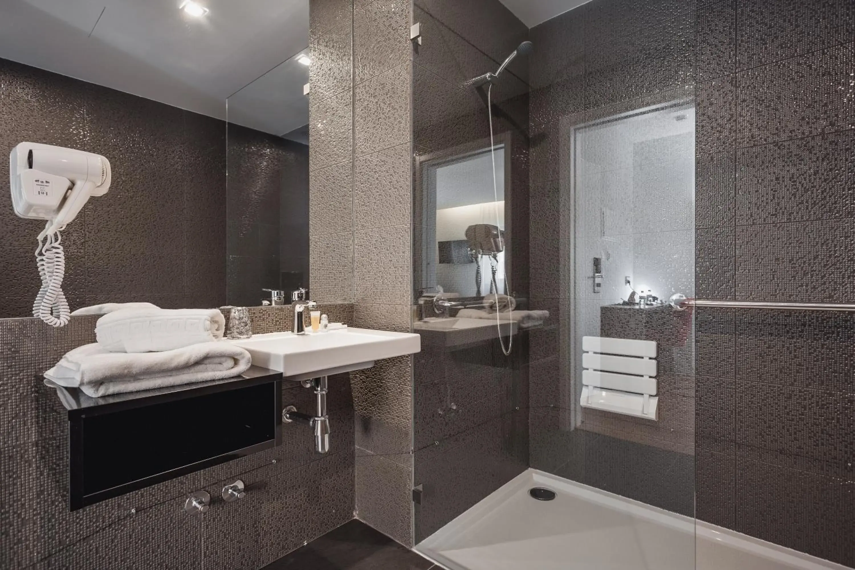 Double Room in Essence Inn Marianos Hotel Double Room in Essence Inn Marianos Hotel