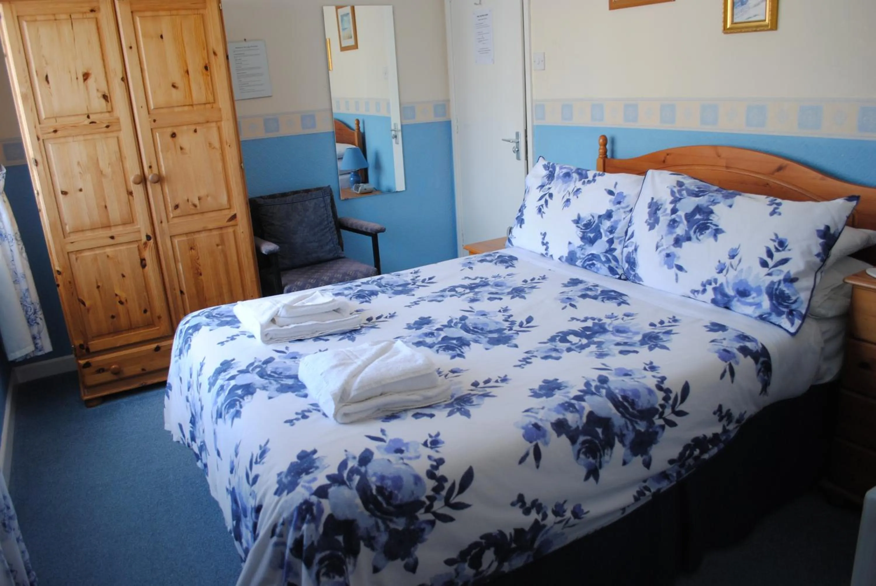 Bed in Craig-Ard Hotel
