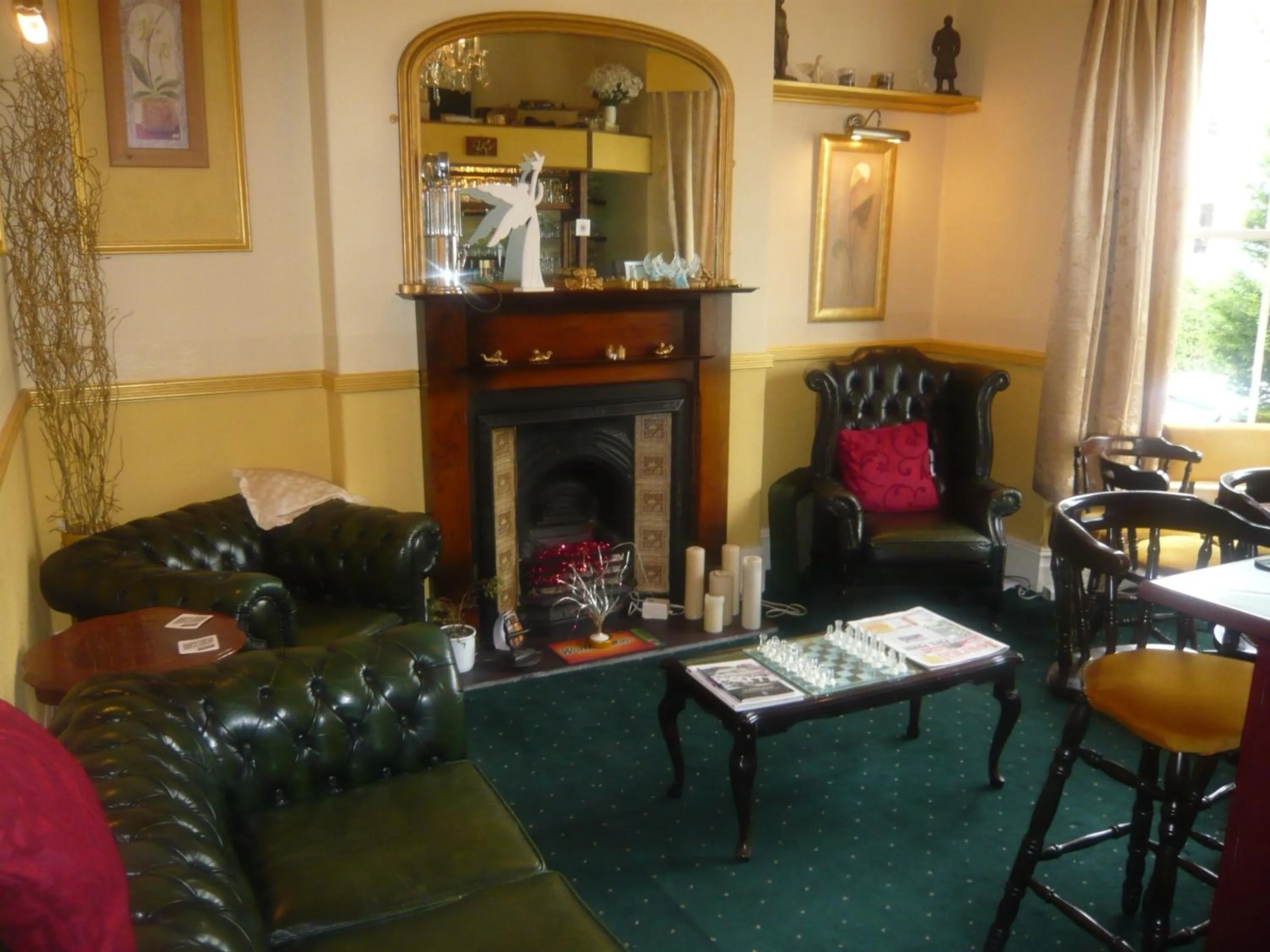 Lounge or bar in Craig-Ard Hotel
