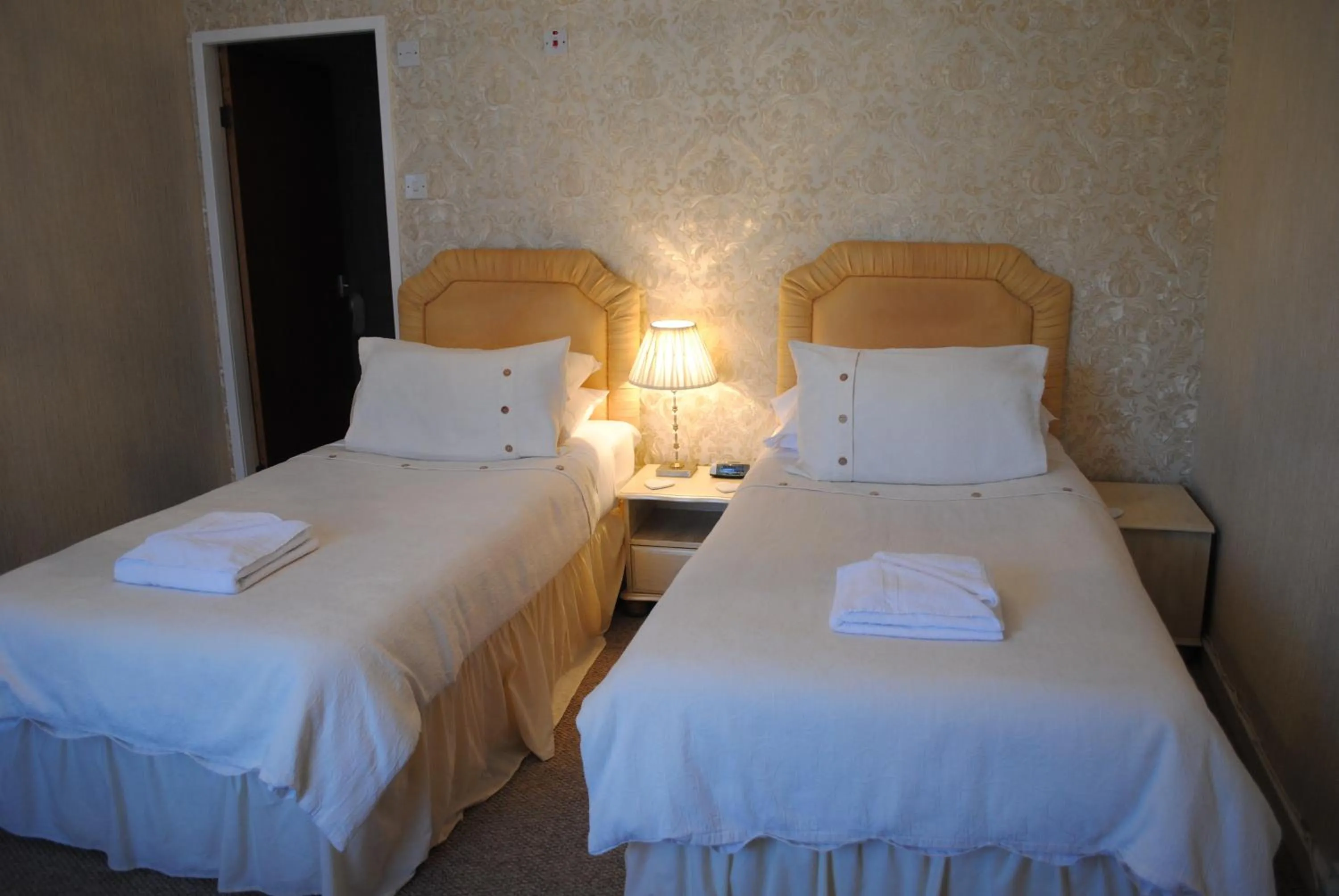 Bed in Craig-Ard Hotel