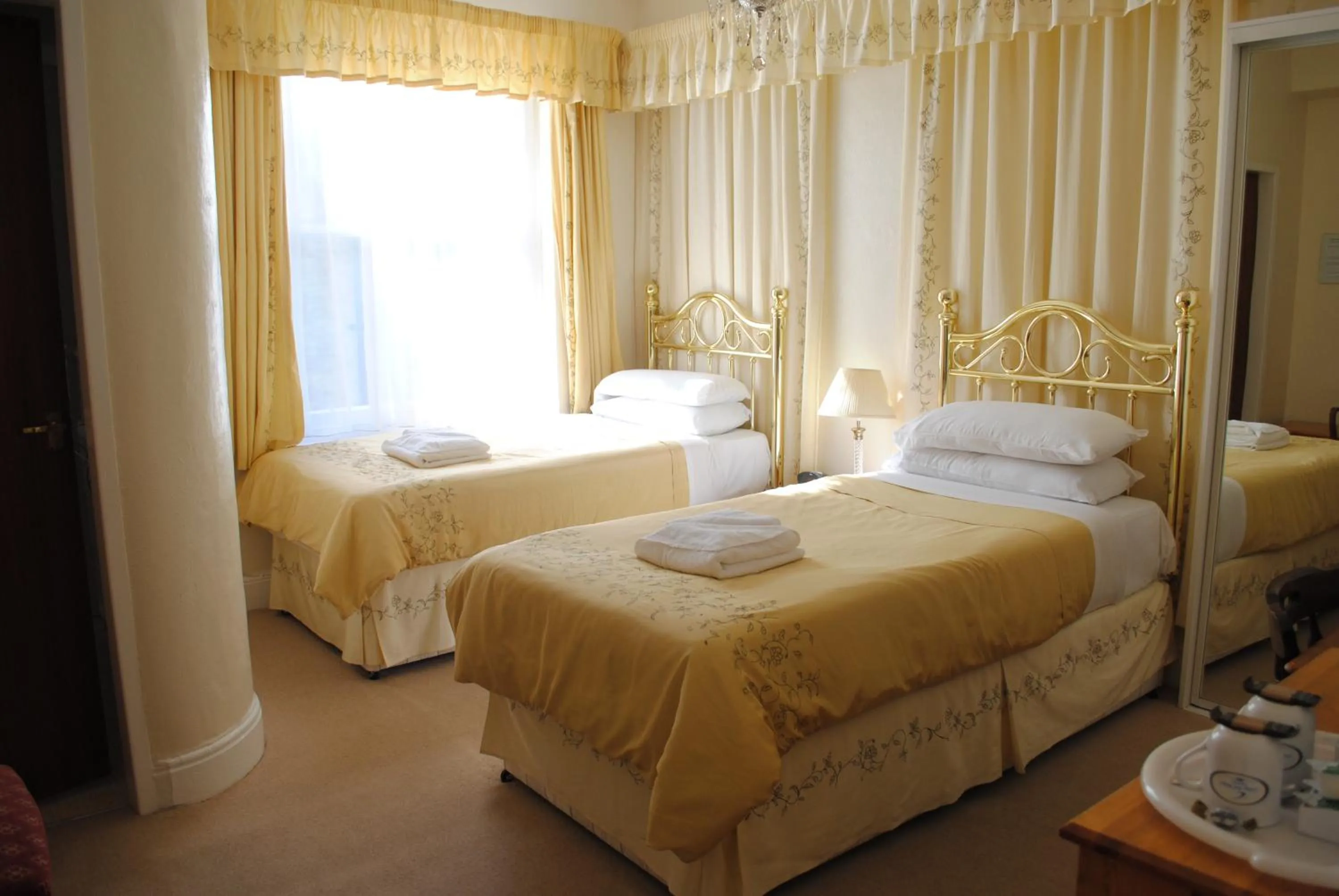 Bed in Craig-Ard Hotel