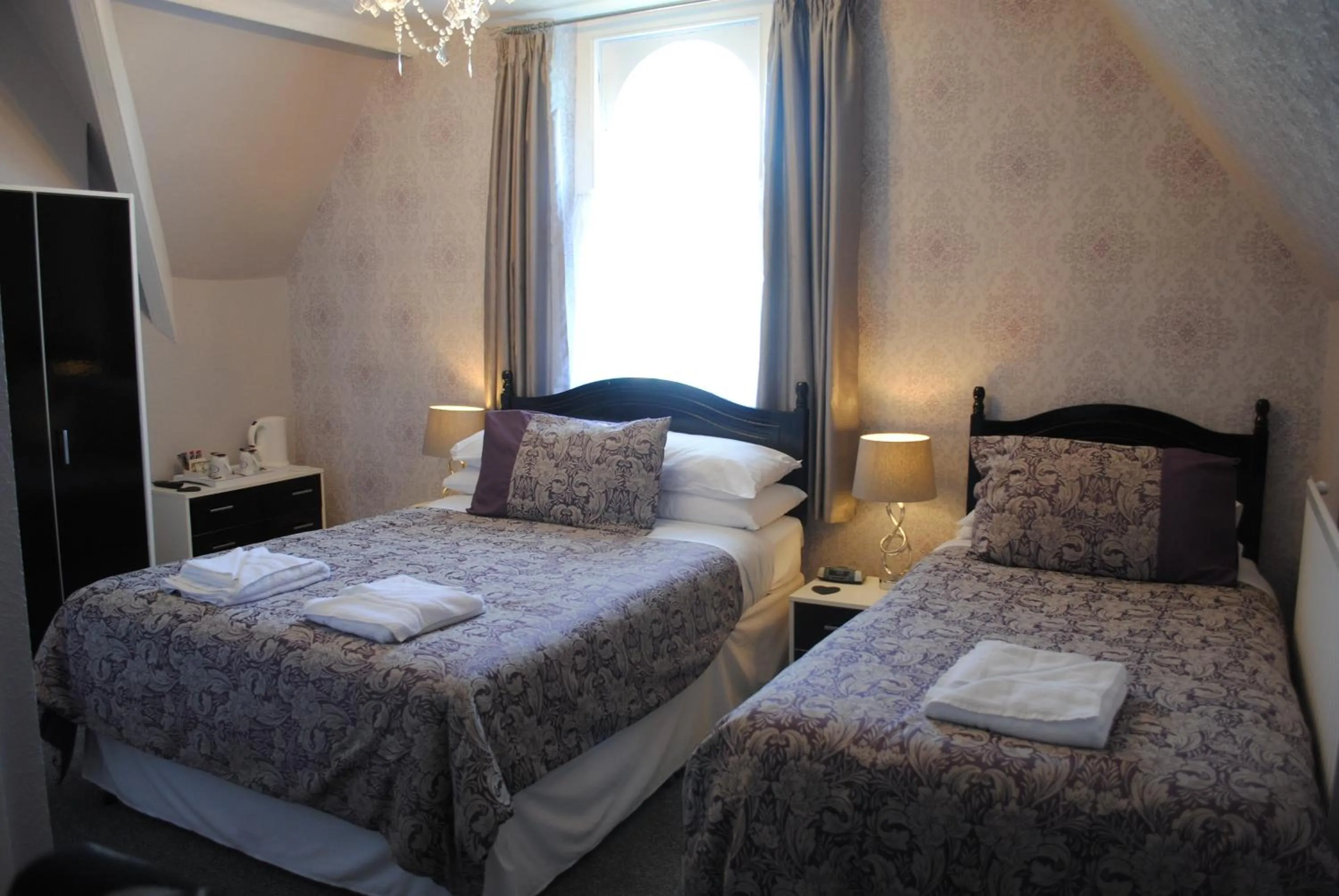 Bed in Craig-Ard Hotel