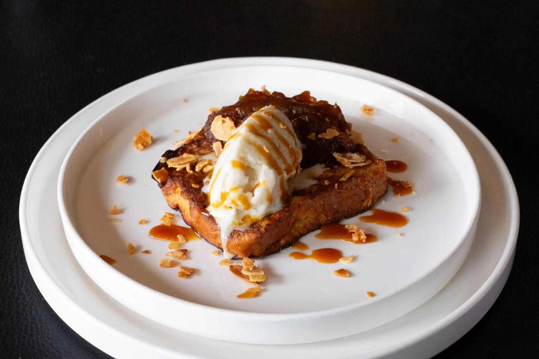 Restaurant/places to eat in Logis - Hôtel & Restaurant Le Bellevue