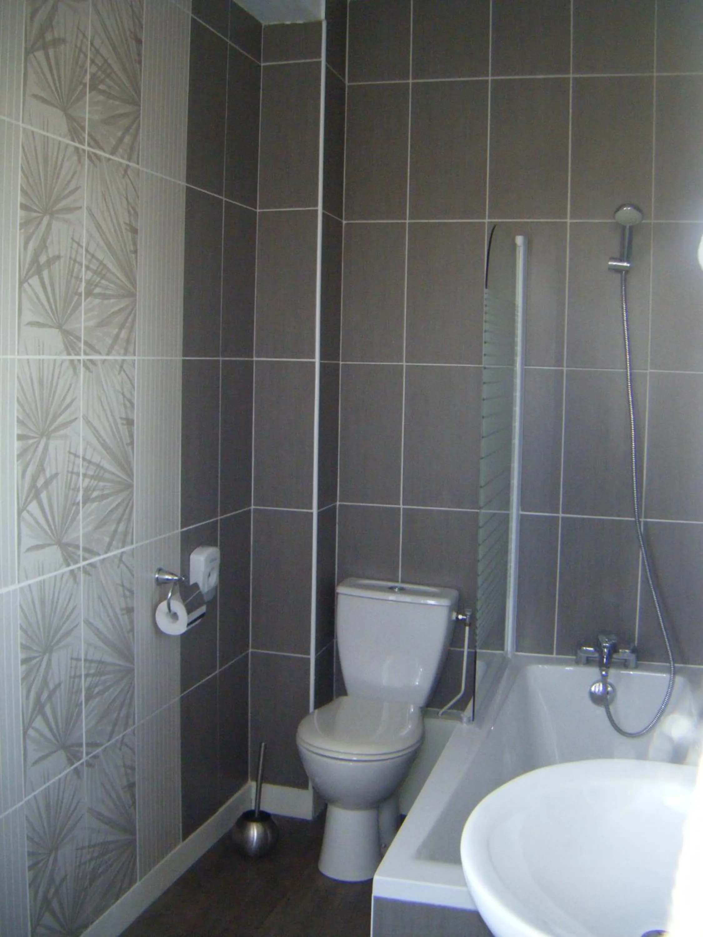 Bathroom in Logis - Hôtel & Restaurant Le Bellevue