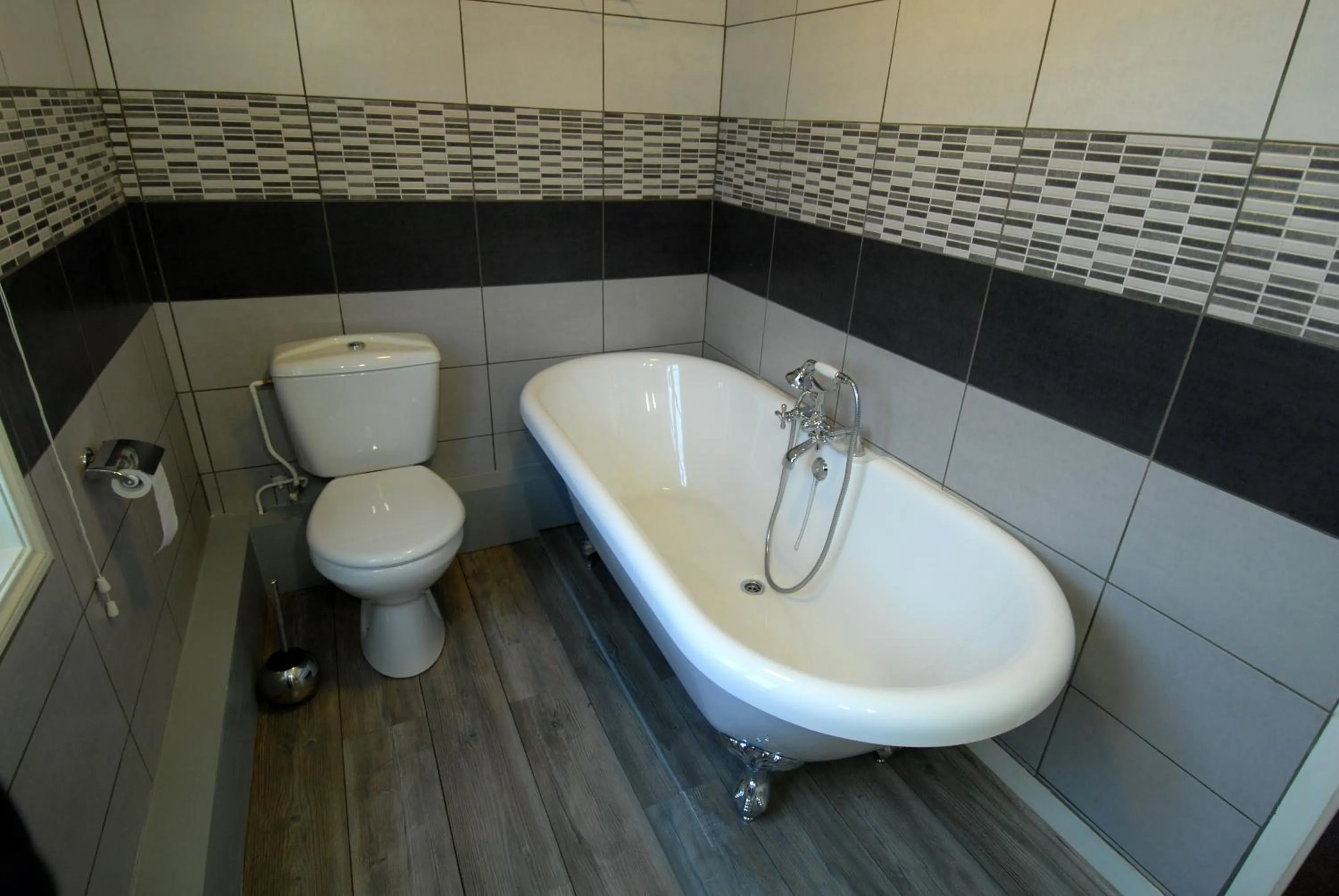 Bathroom in Logis - Hôtel & Restaurant Le Bellevue