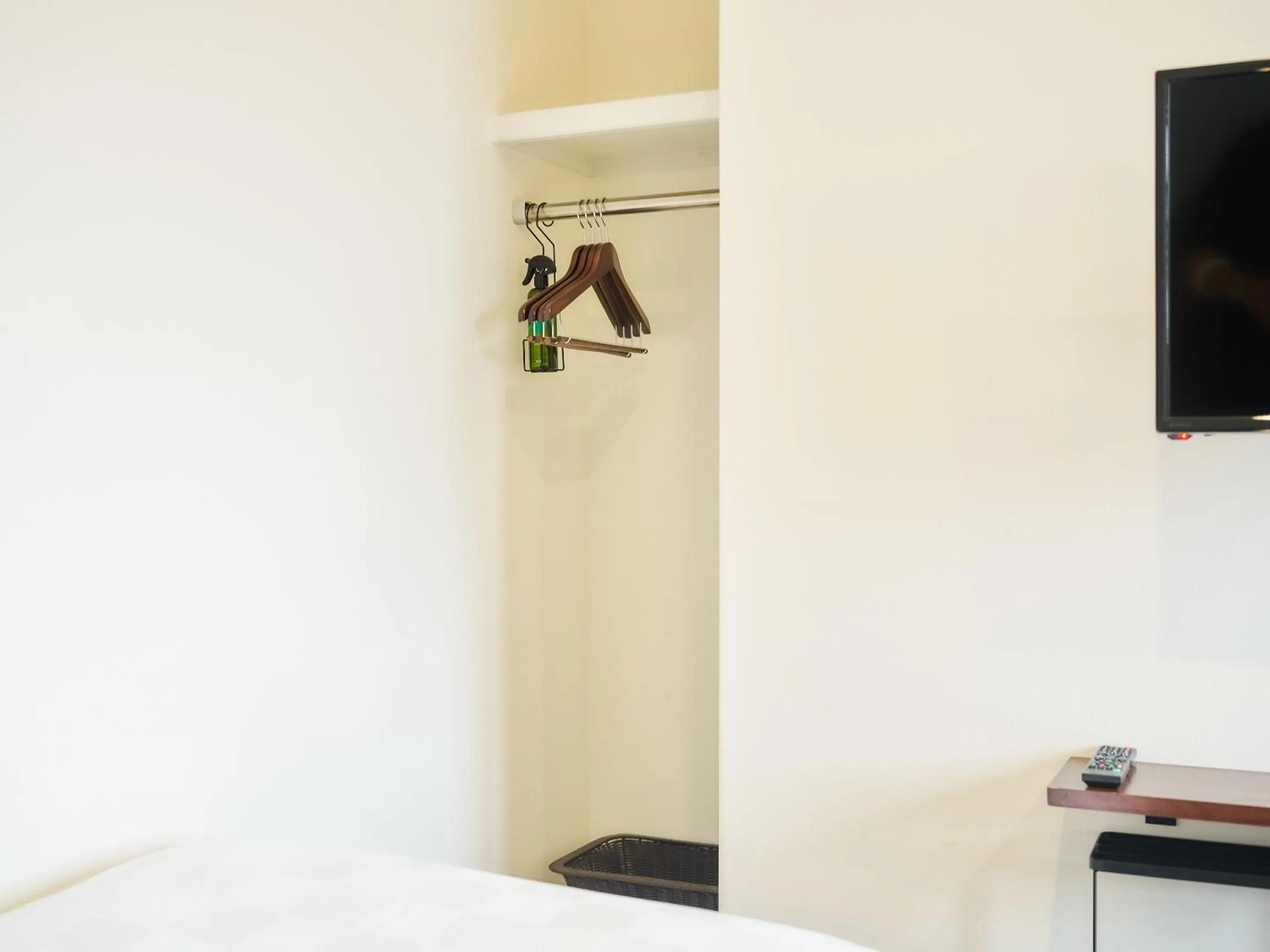 wardrobe, Bed in Meldia Stay Nijojo