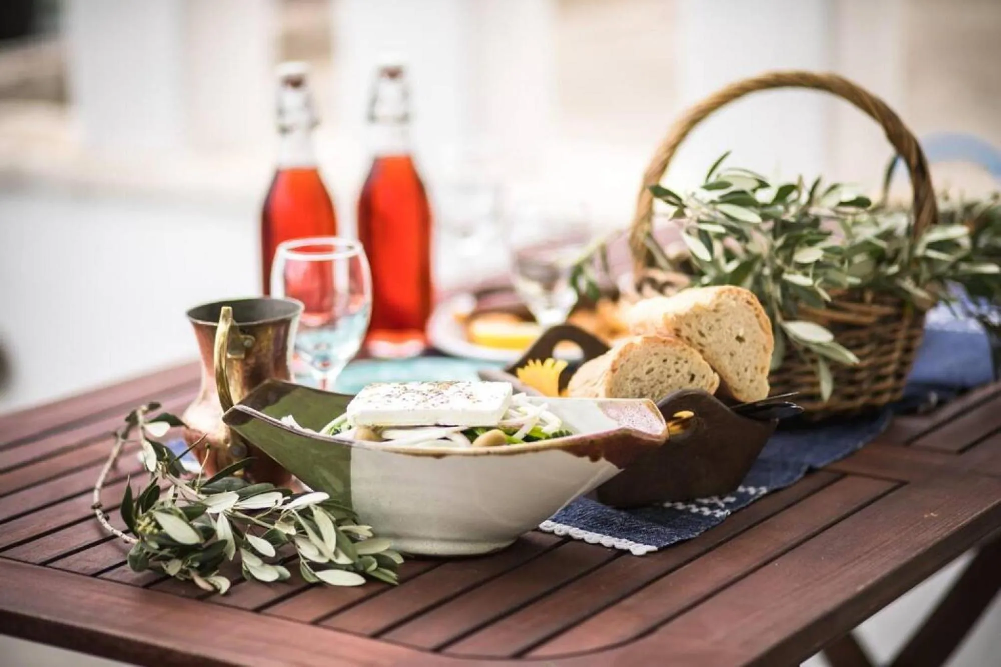 Traditional Inn Pirethron