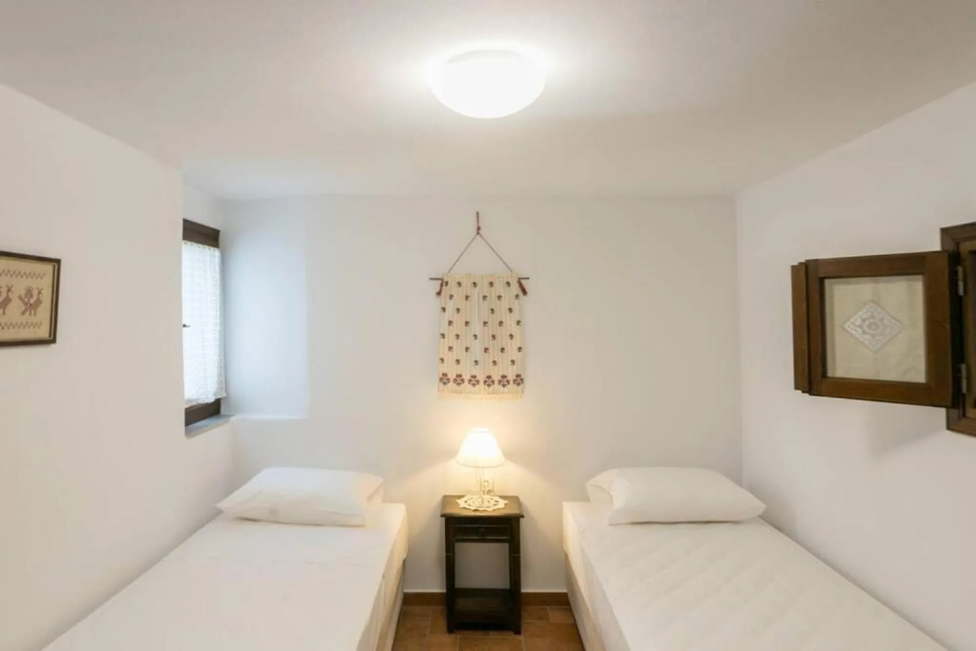 Bed in Traditional Inn Pirethron