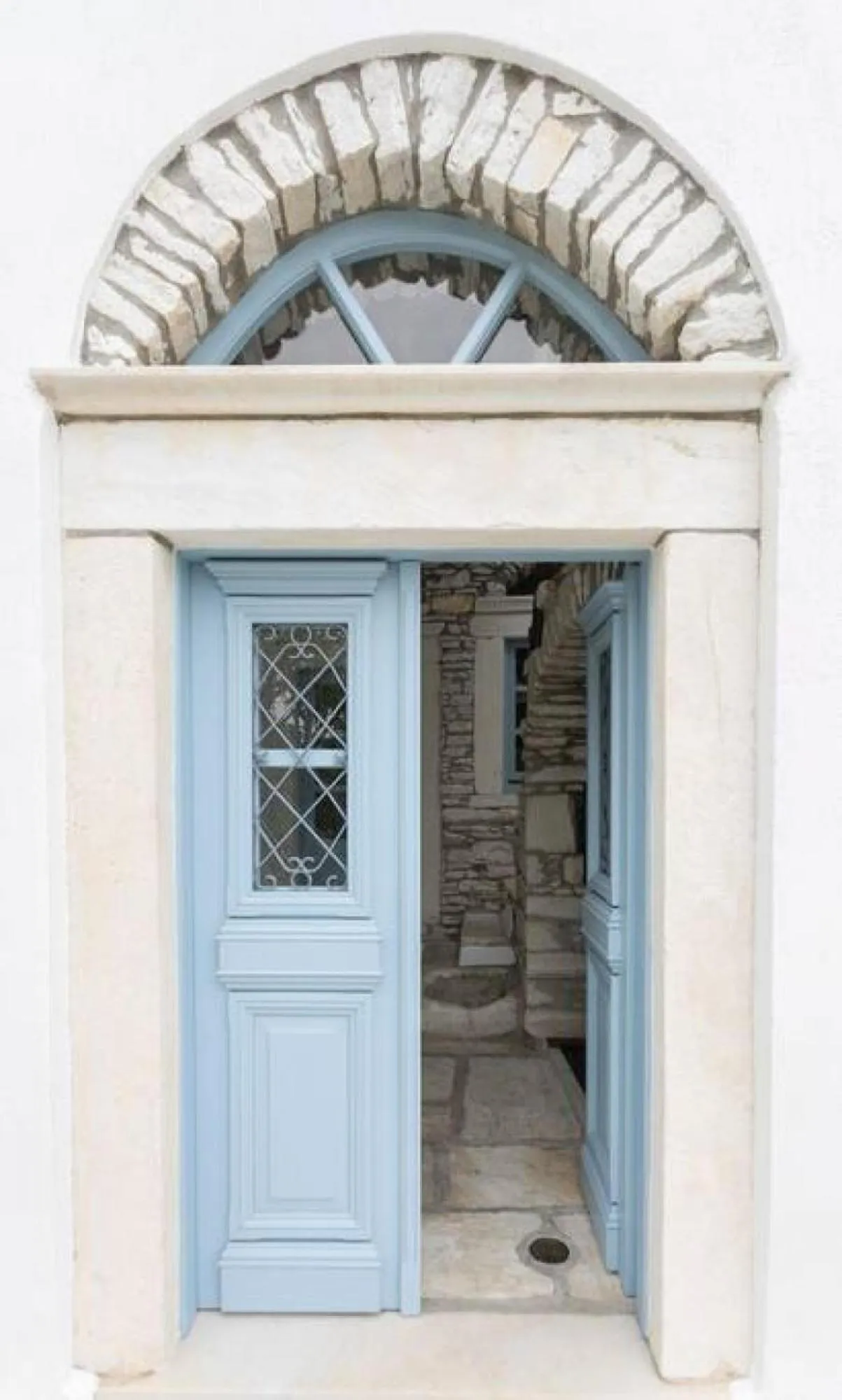 Facade/entrance in Traditional Inn Pirethron