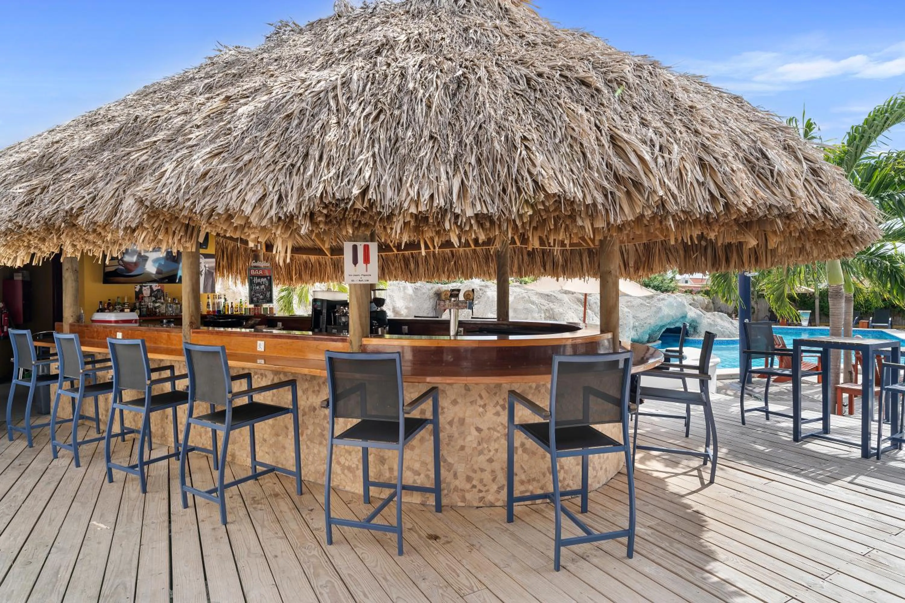 Lounge or bar in The Ritz Village