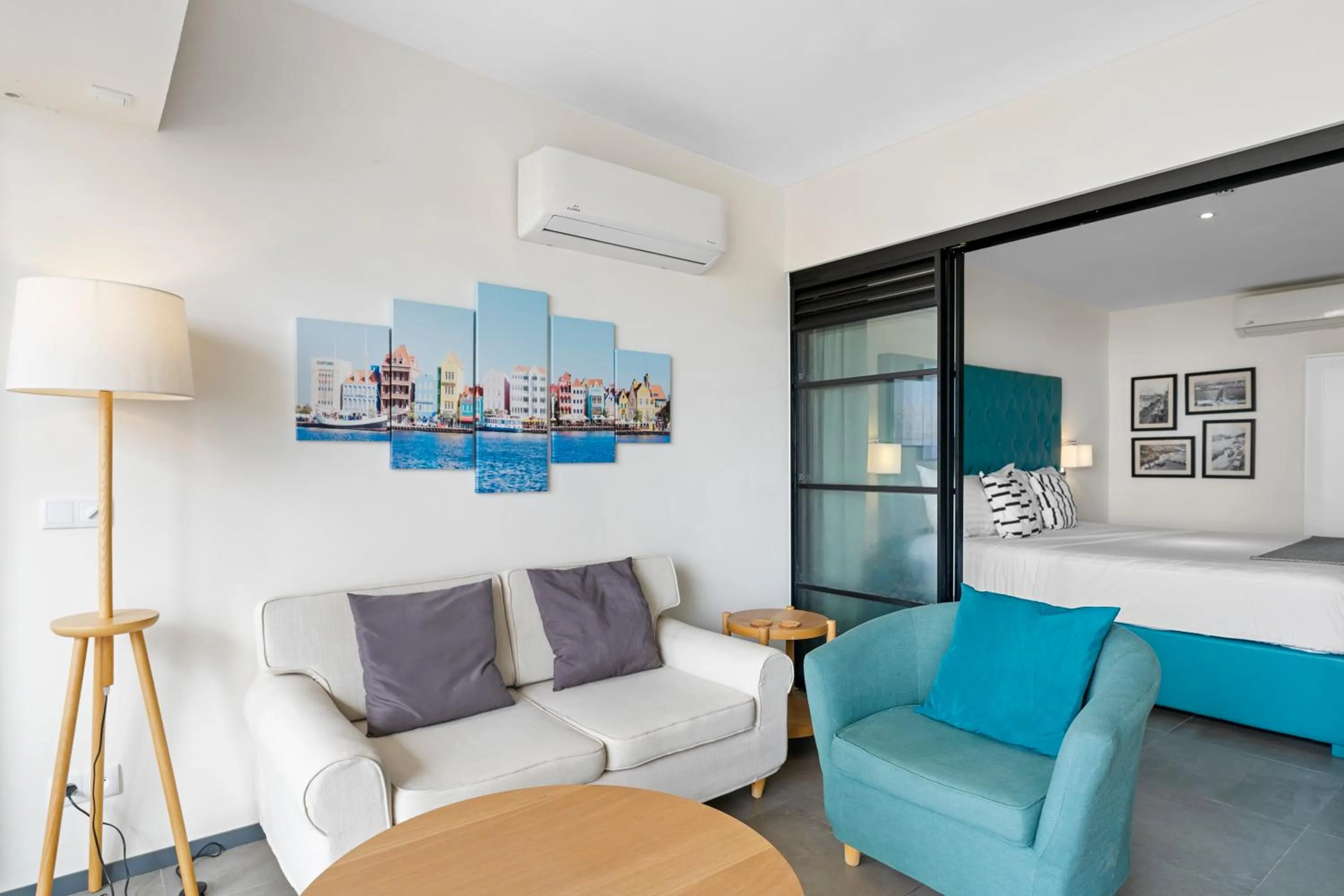 Living room, Bed in The Ritz Village