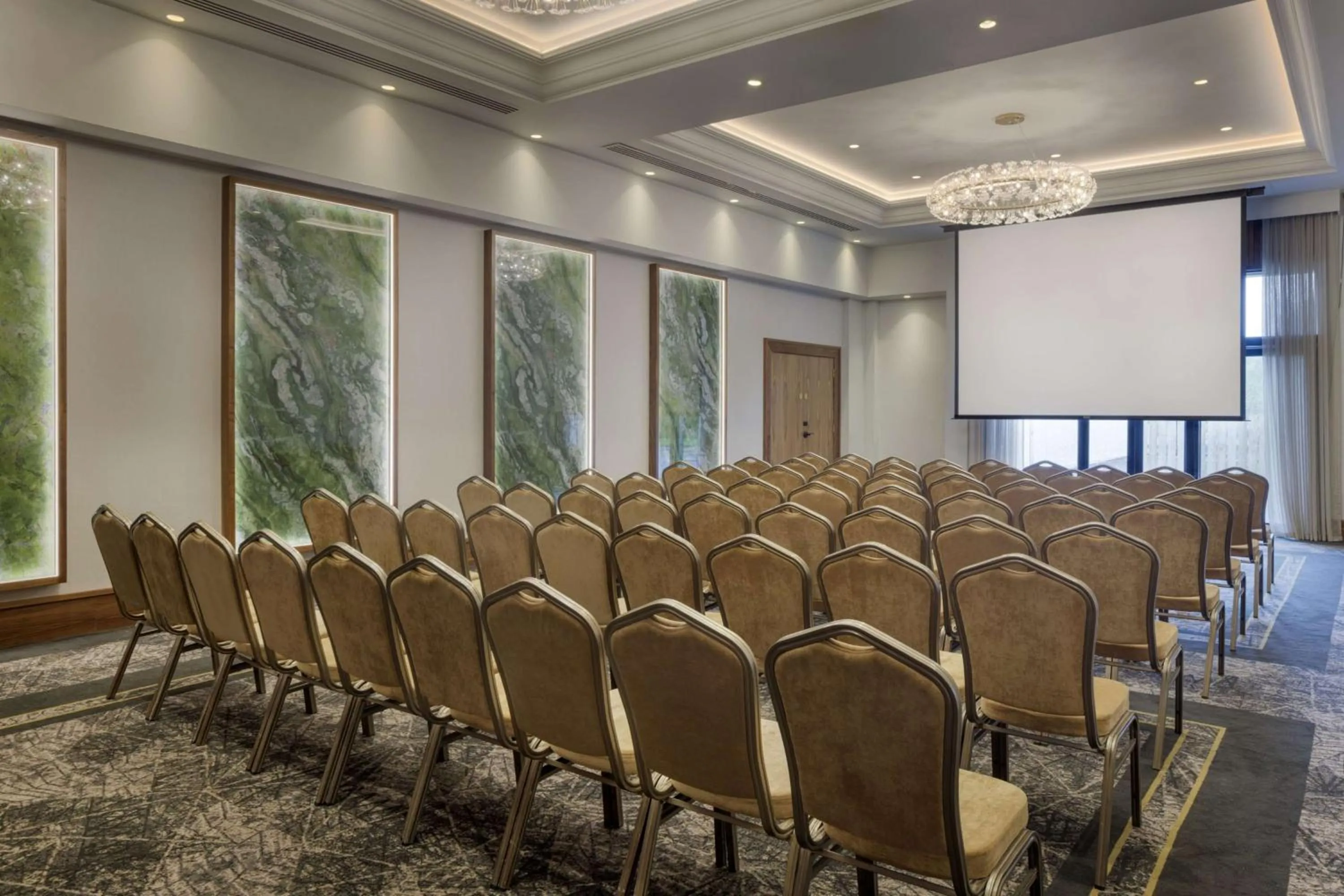 Meeting/conference room in Doubletree by Hilton Belfast Templepatrick