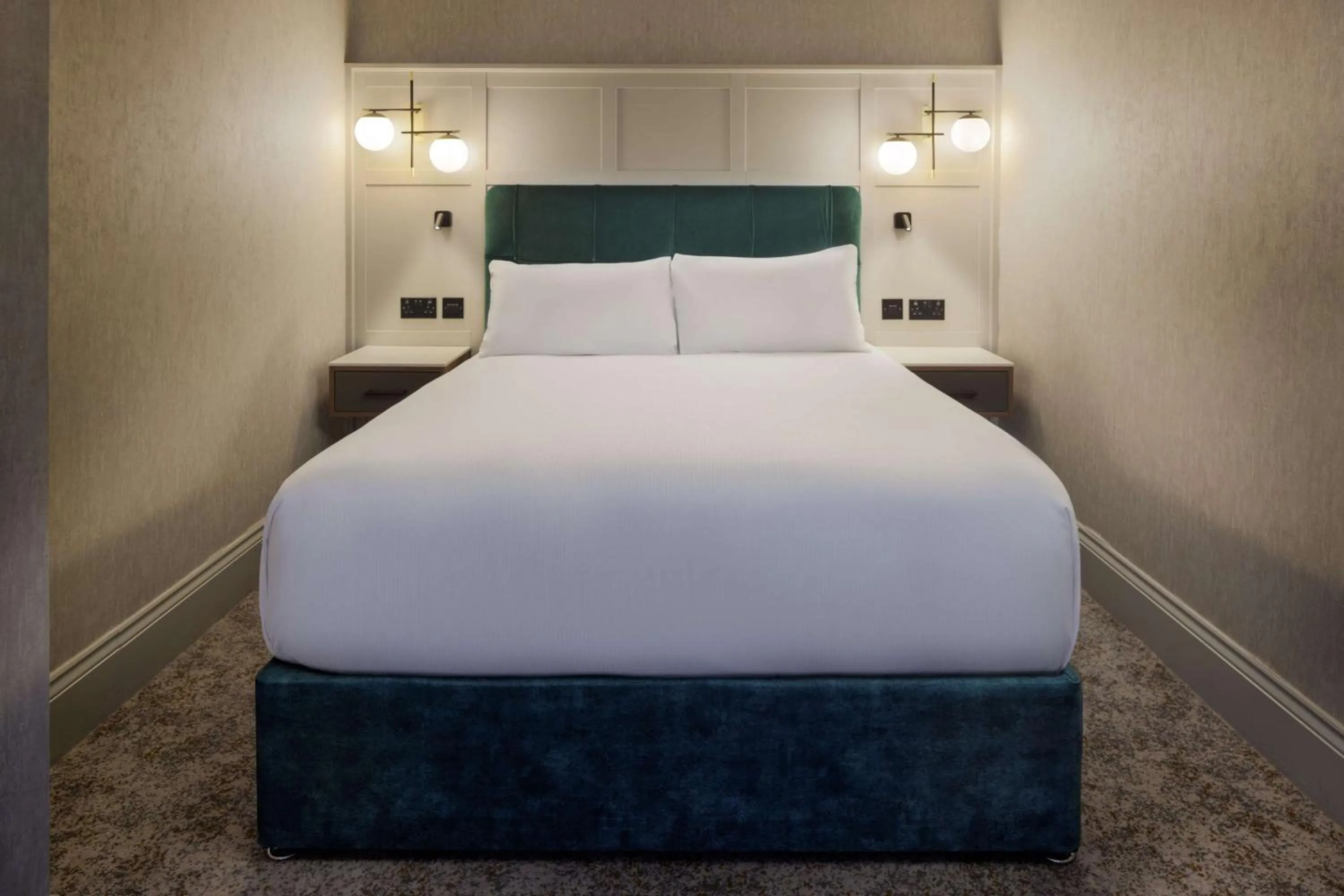 Bed in Doubletree by Hilton Belfast Templepatrick