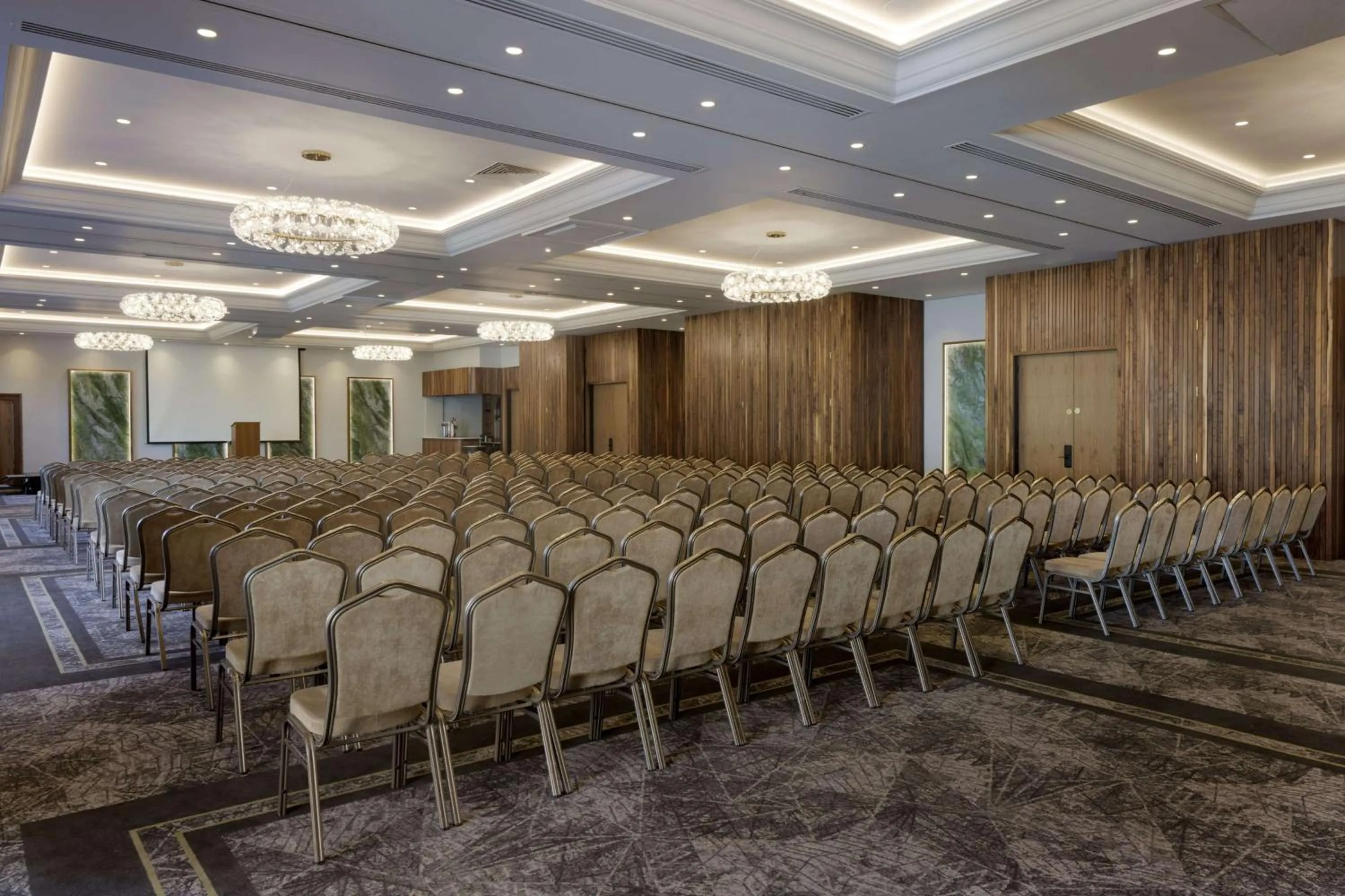 Meeting/conference room in Doubletree by Hilton Belfast Templepatrick