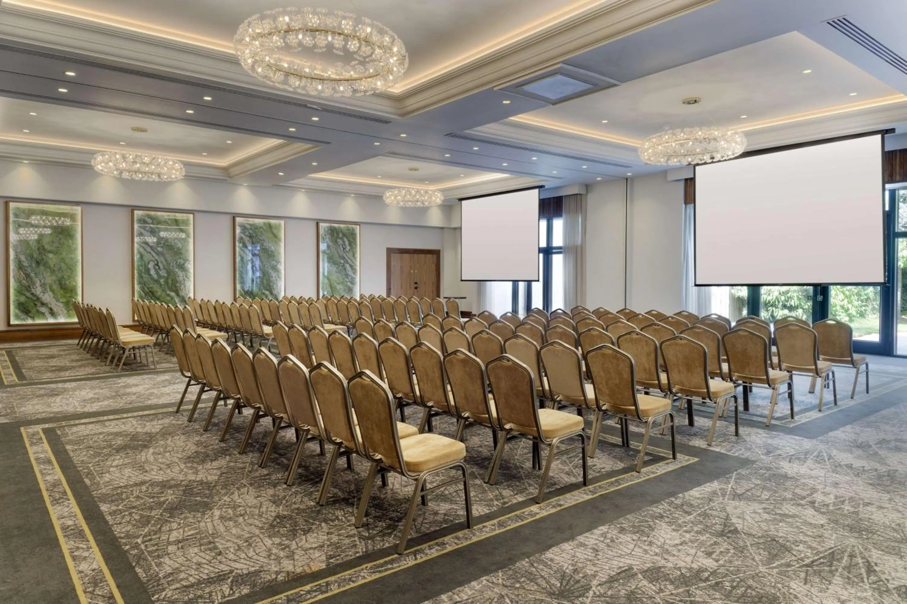 Meeting/conference room in Doubletree by Hilton Belfast Templepatrick