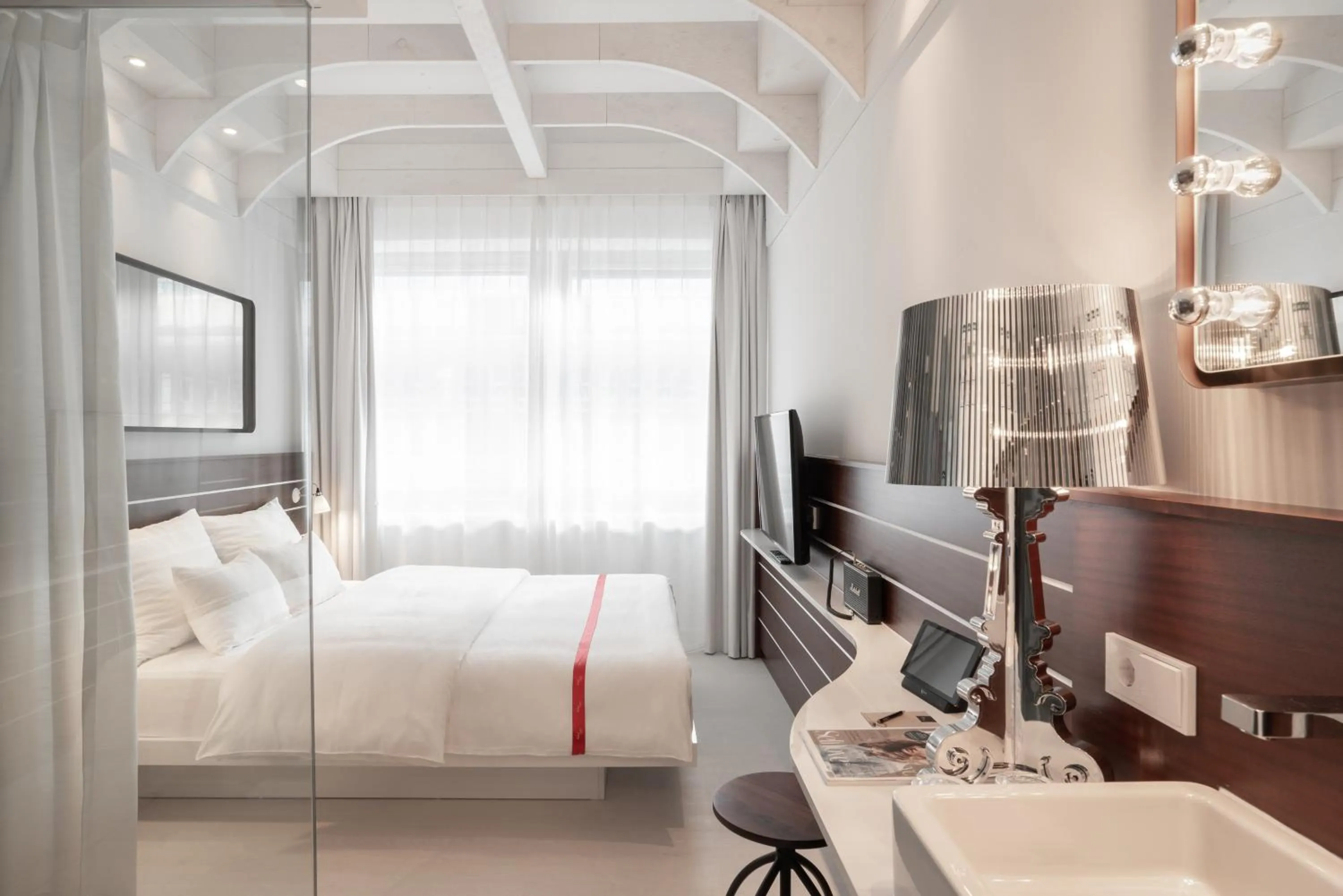 Photo of the whole room, Bed in Ruby Lotti Hotel Hamburg