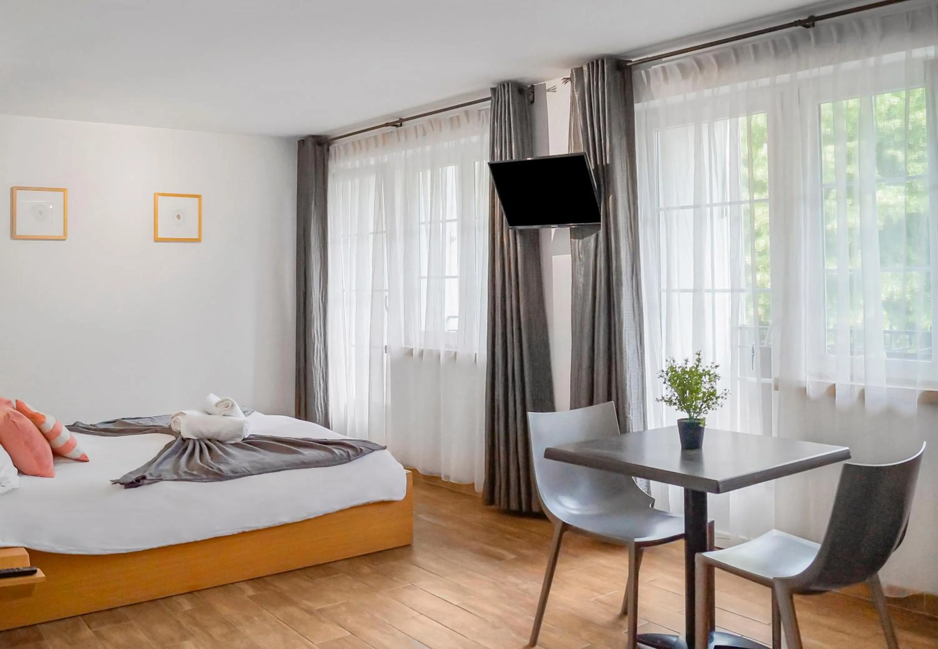 TV and multimedia, Bed in ART Hôtel