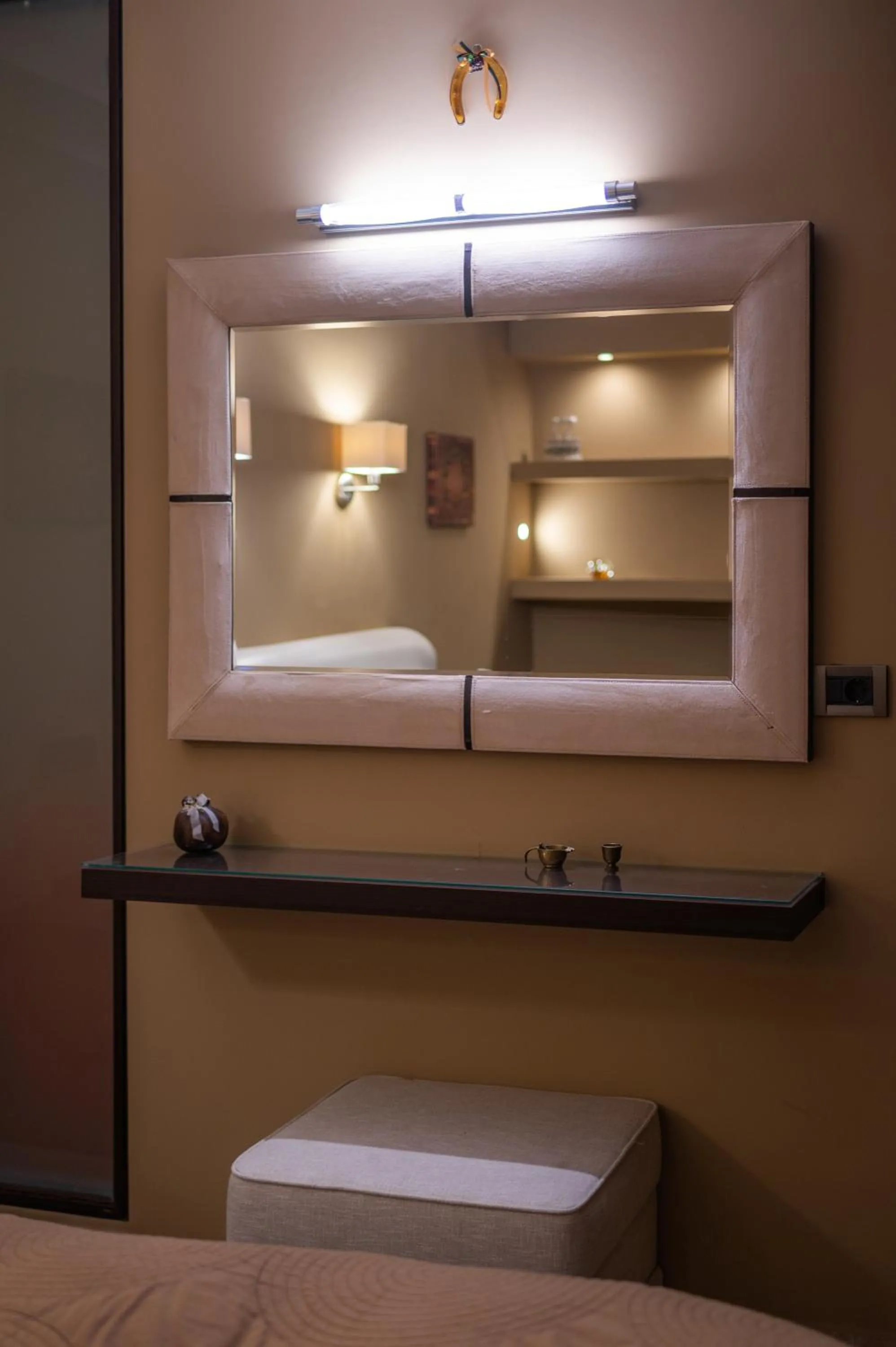 Bed in Vathyskia Guesthouse