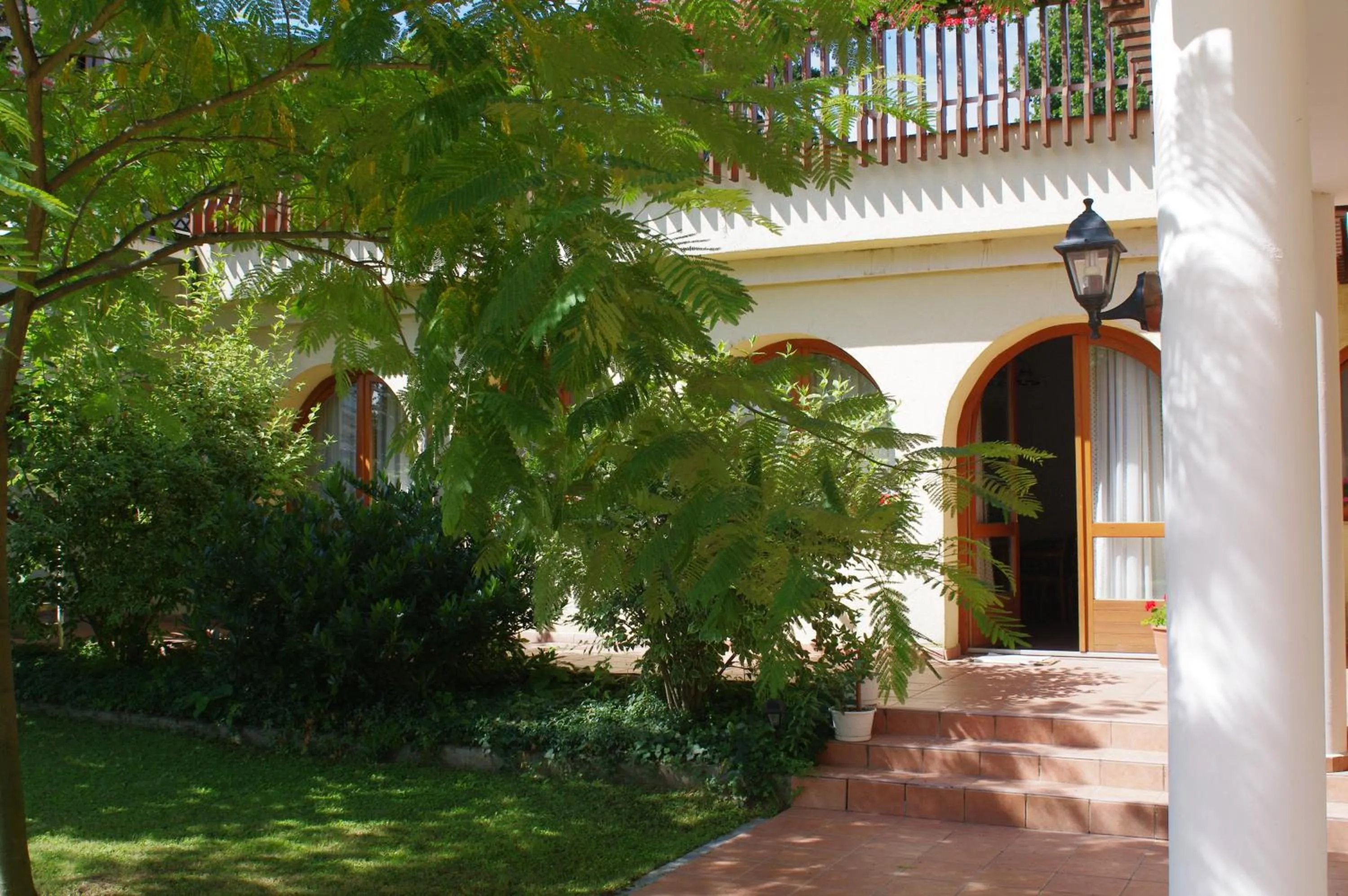 Facade/entrance in Ágnes Hotel
