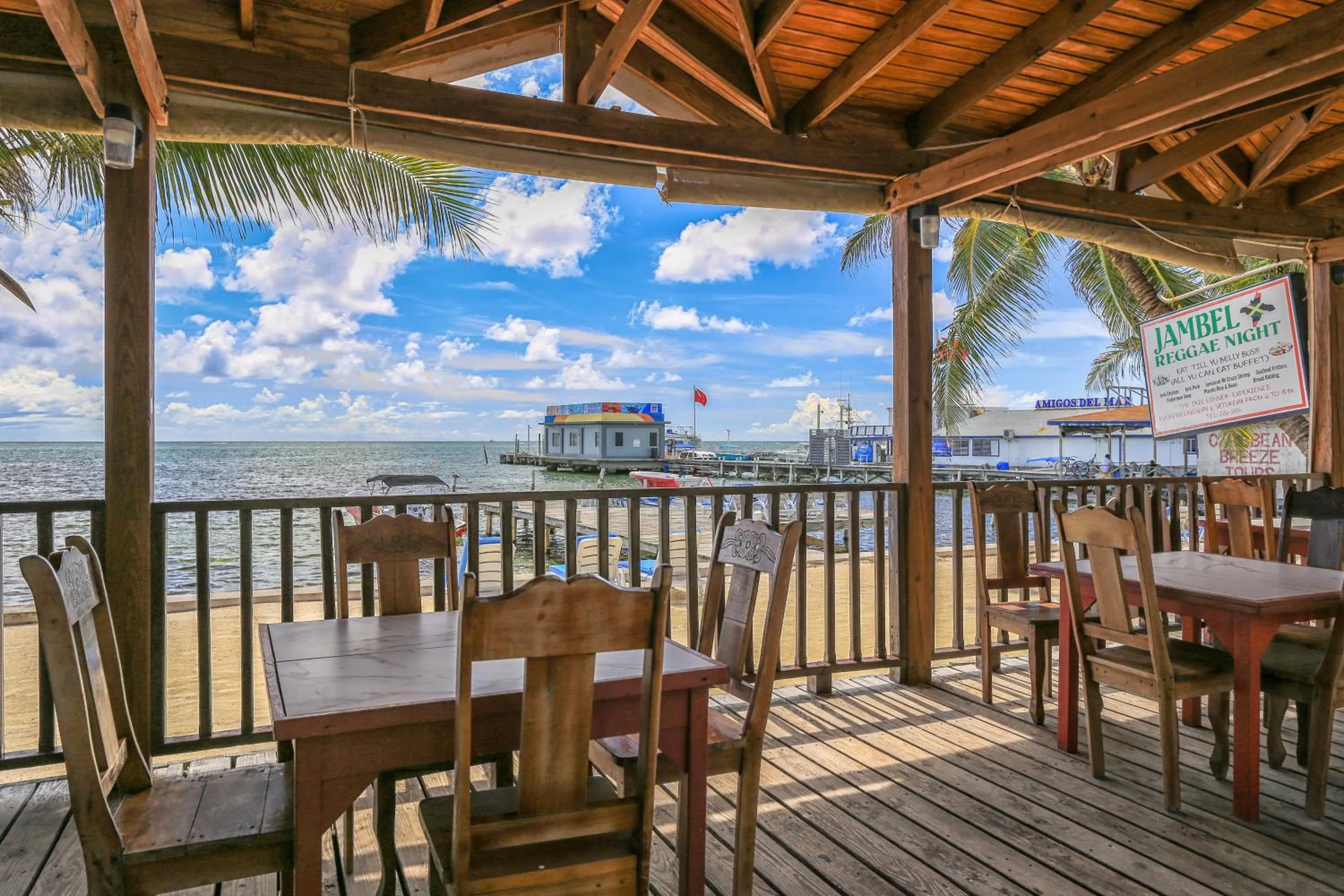 Restaurant/places to eat in SunBreeze Suites