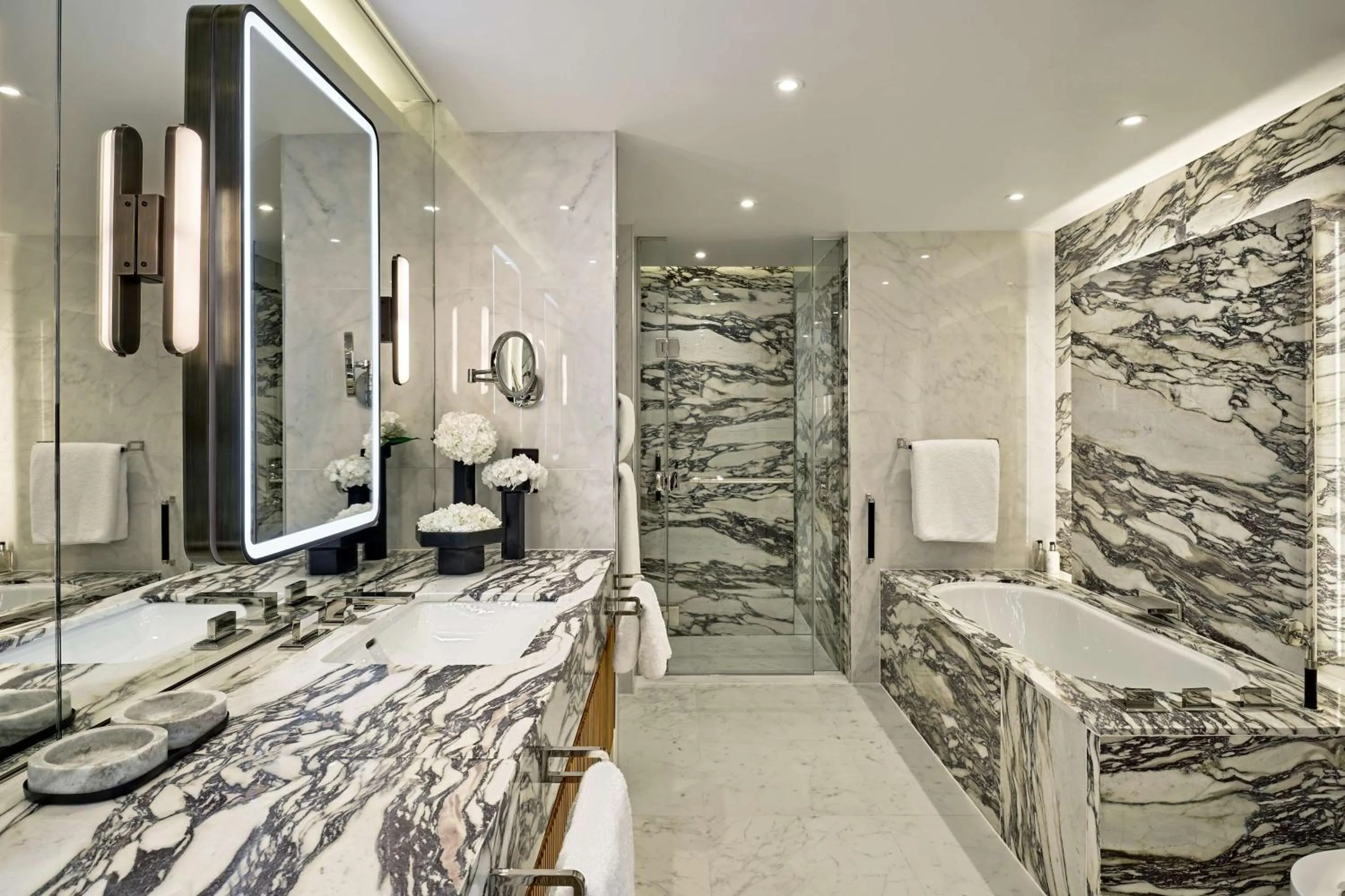 Bathroom in London Hilton on Park Lane